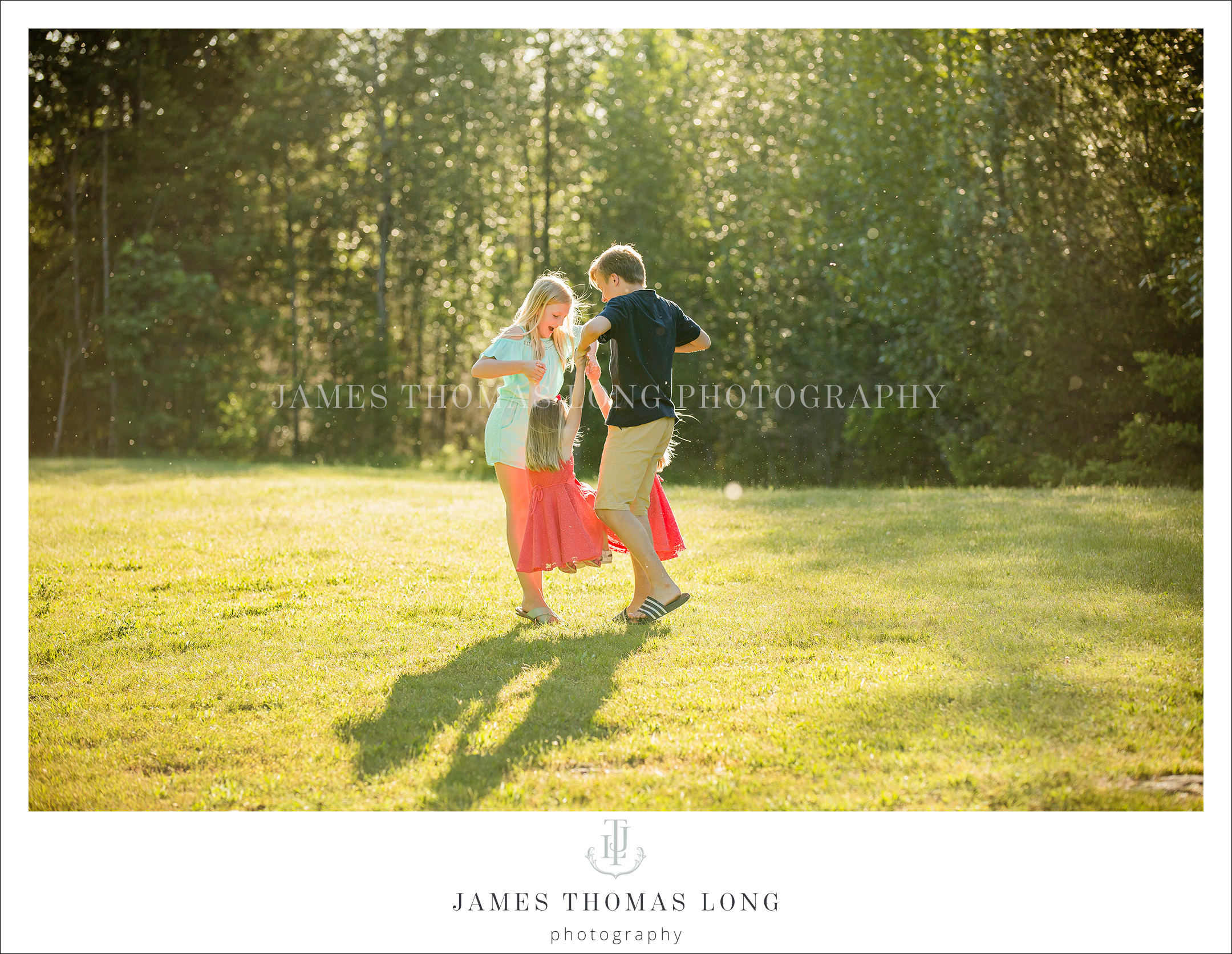 Snoqualmie WA family photography session by James Thomas Long Photography
