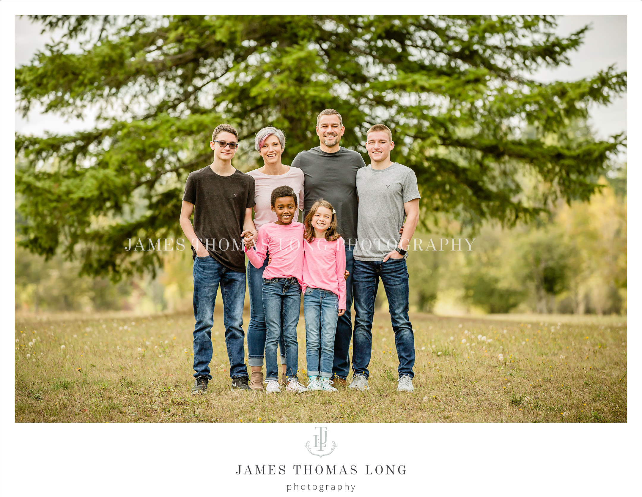 Snoqualmie WA Family and Mount Si High School Senior Portrait Photographer James Thomas Long Photography