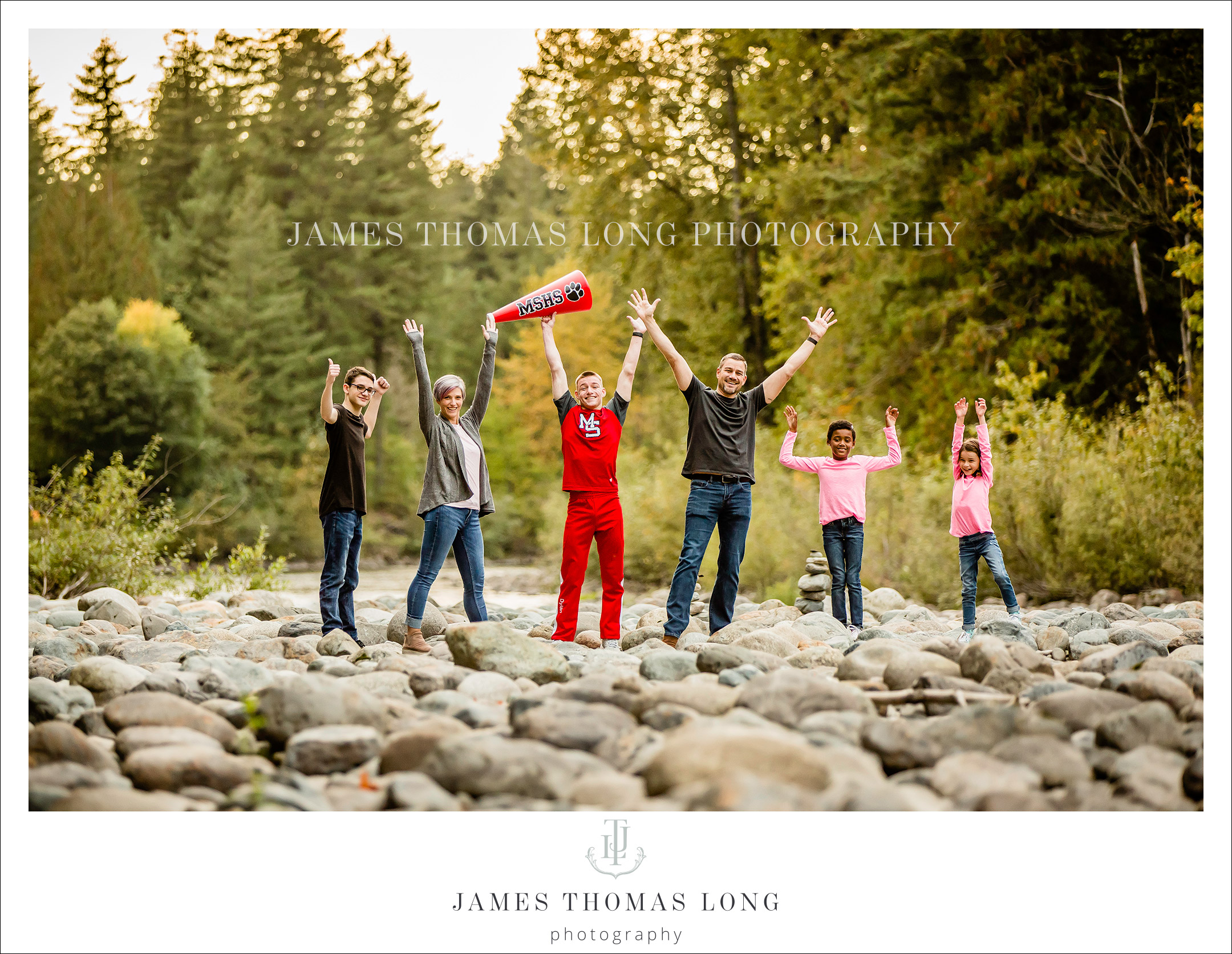 Snoqualmie WA Family and Mount Si High School Senior Portrait Photographer James Thomas Long Photography