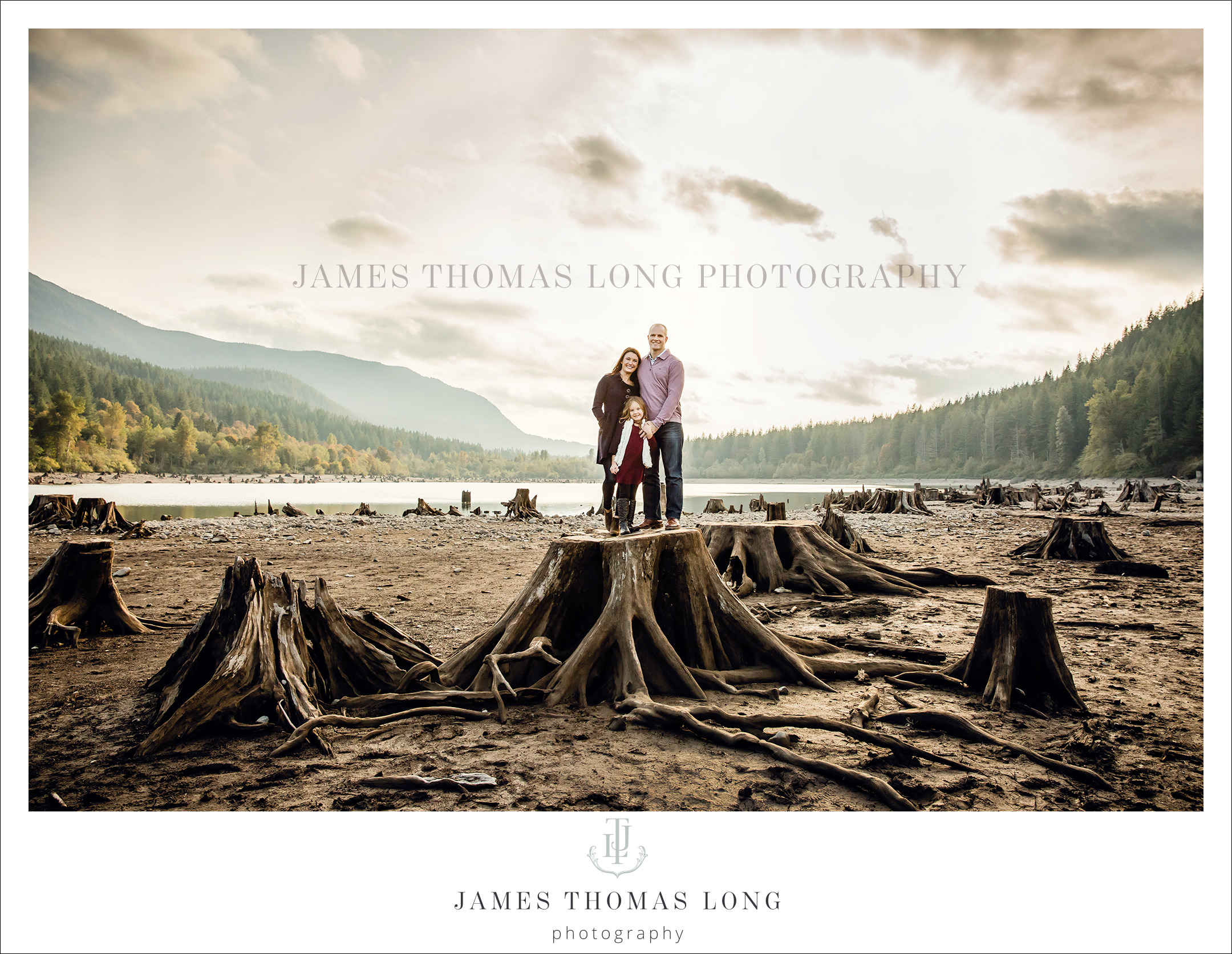 Family Photography session at Rattlesnake Lake by Snoqualmie WA Family Photographer James Thomas Long Photography