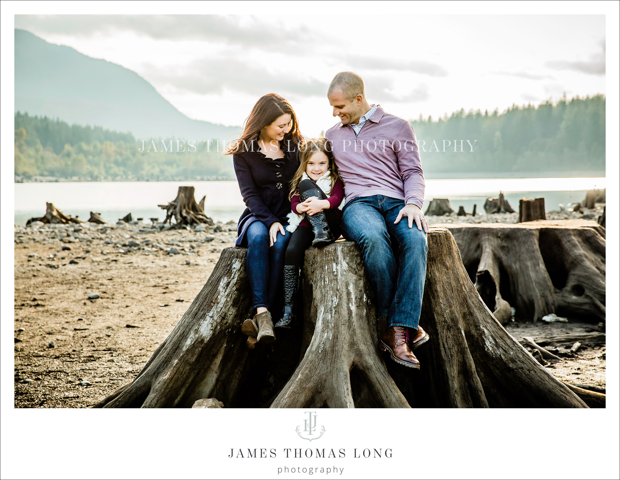 Family Photography session at Rattlesnake Lake by Snoqualmie WA Family Photographer James Thomas Long Photography