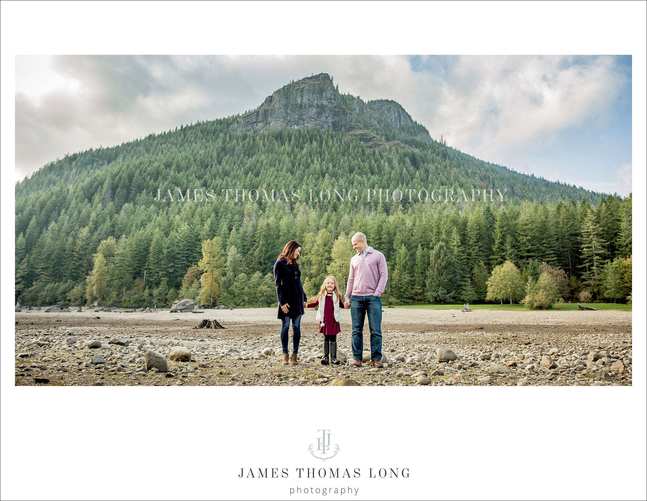 Family Photography session at Rattlesnake Lake by Snoqualmie WA Family Photographer James Thomas Long Photography