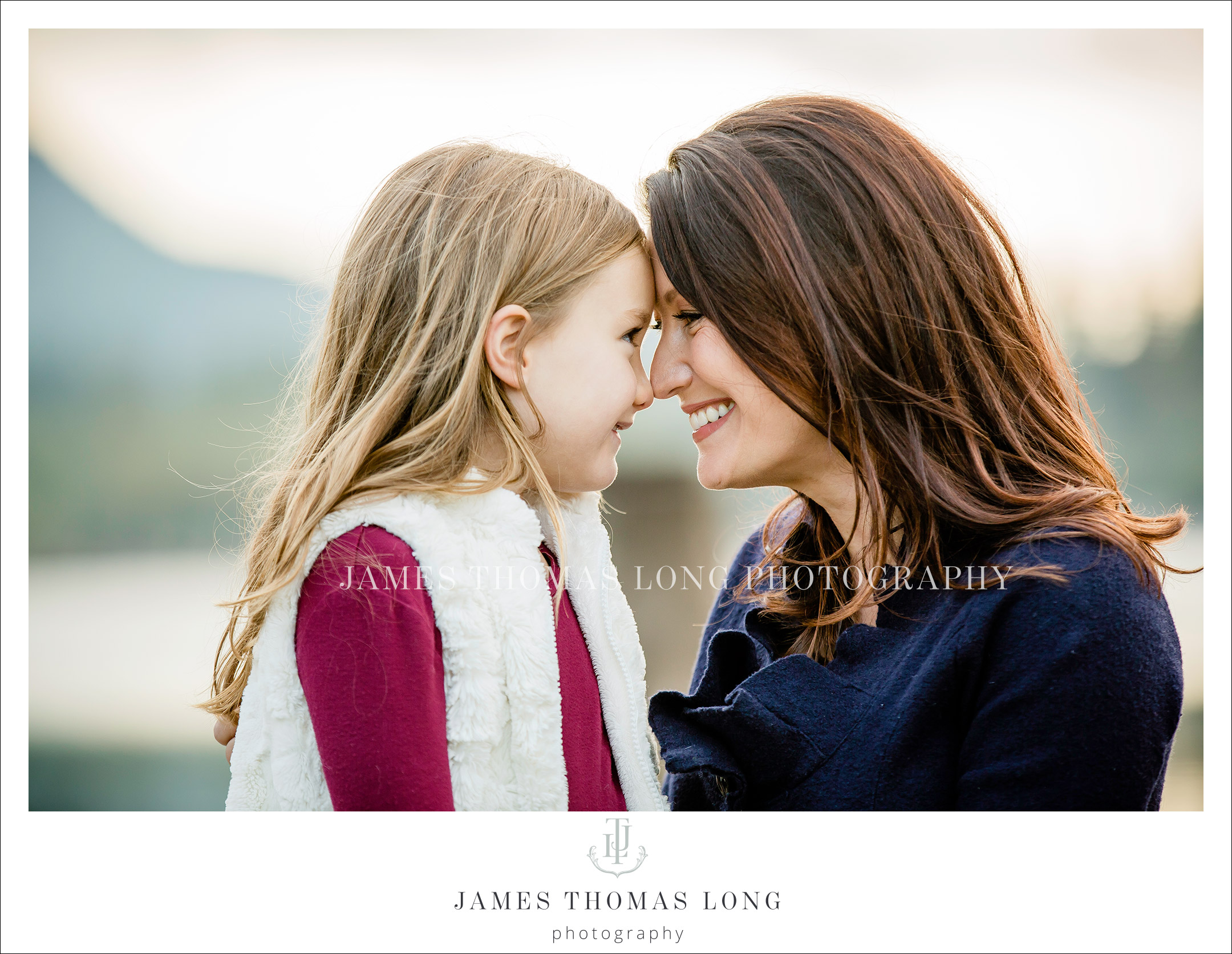 Family Photography session at Rattlesnake Lake by Snoqualmie WA Family Photographer James Thomas Long Photography
