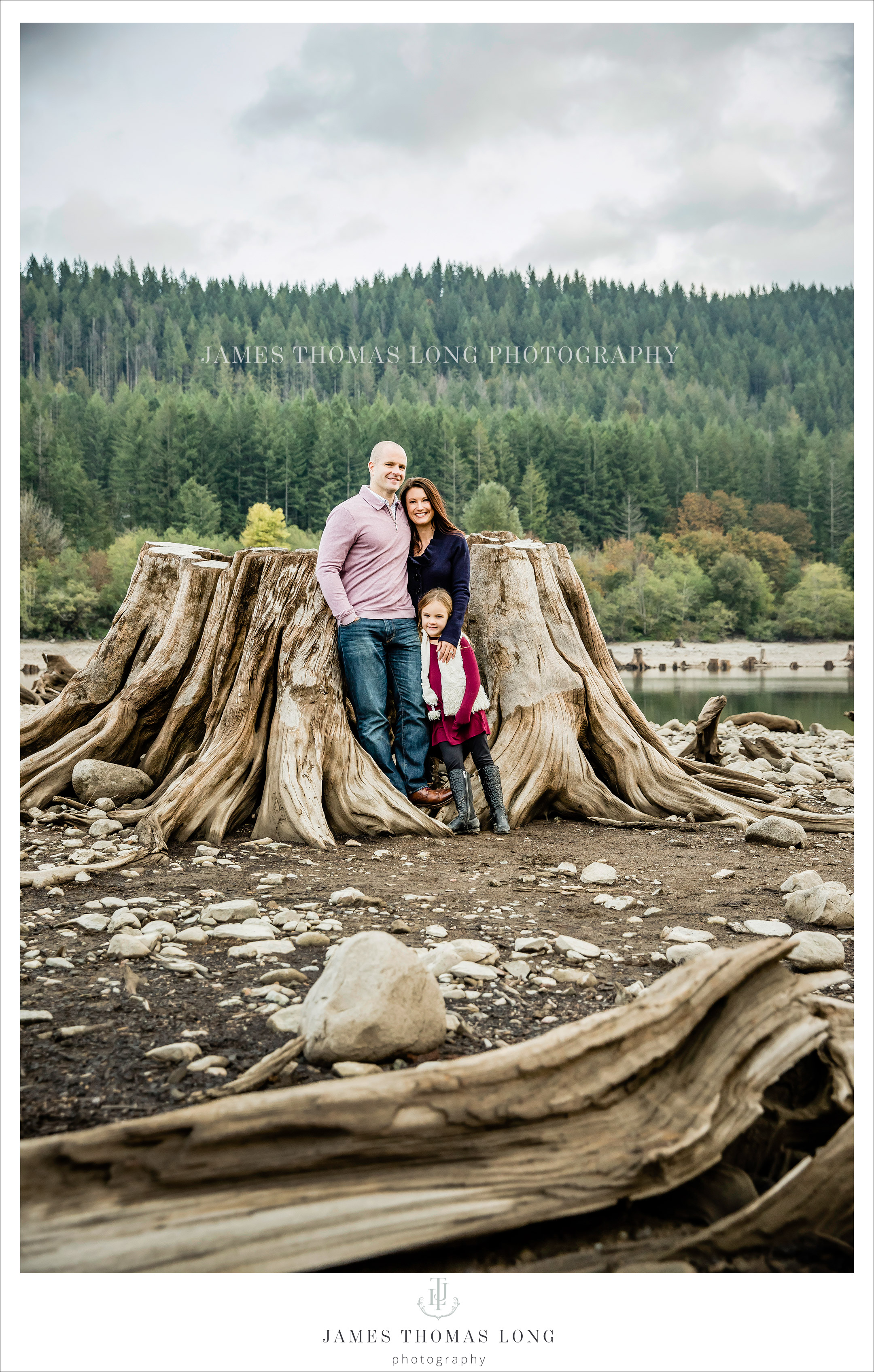 Family Photography session at Rattlesnake Lake by Snoqualmie WA Family Photographer James Thomas Long Photography