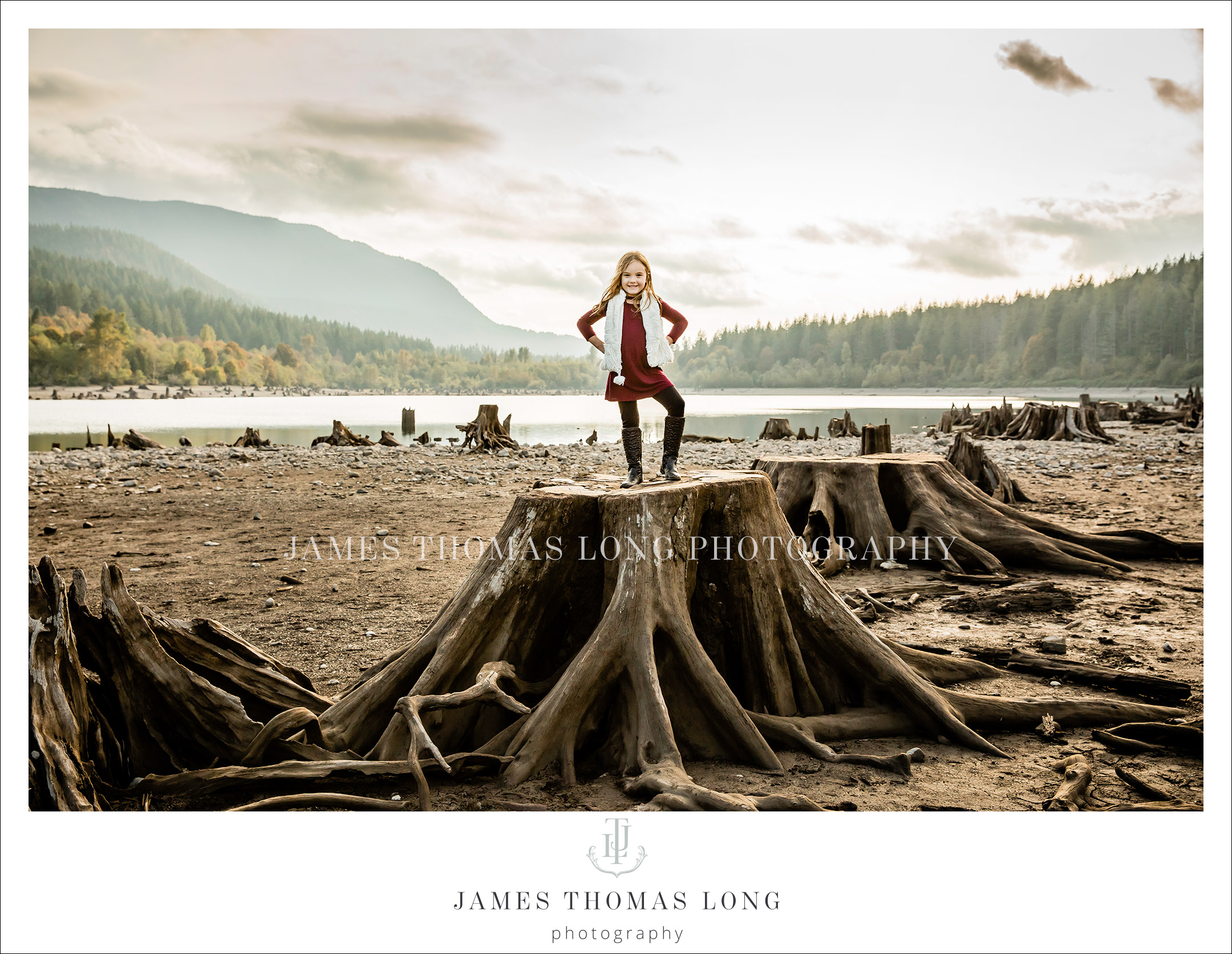 Family Photography session at Rattlesnake Lake by Snoqualmie WA Family Photographer James Thomas Long Photography
