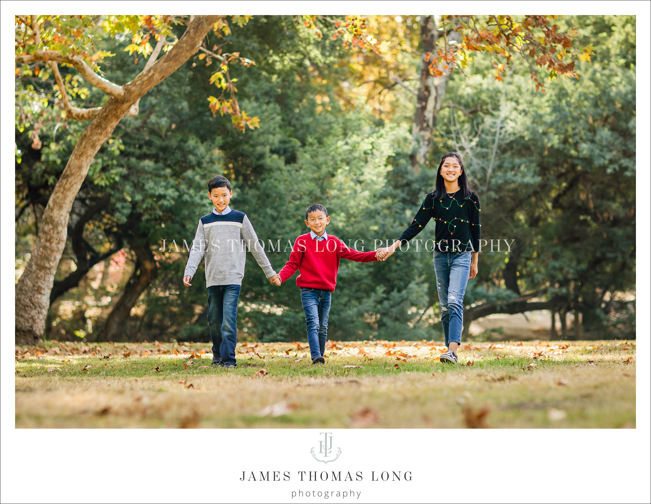 Family Photography session by Bellevue WA Family Photographer James Thomas Long Photography