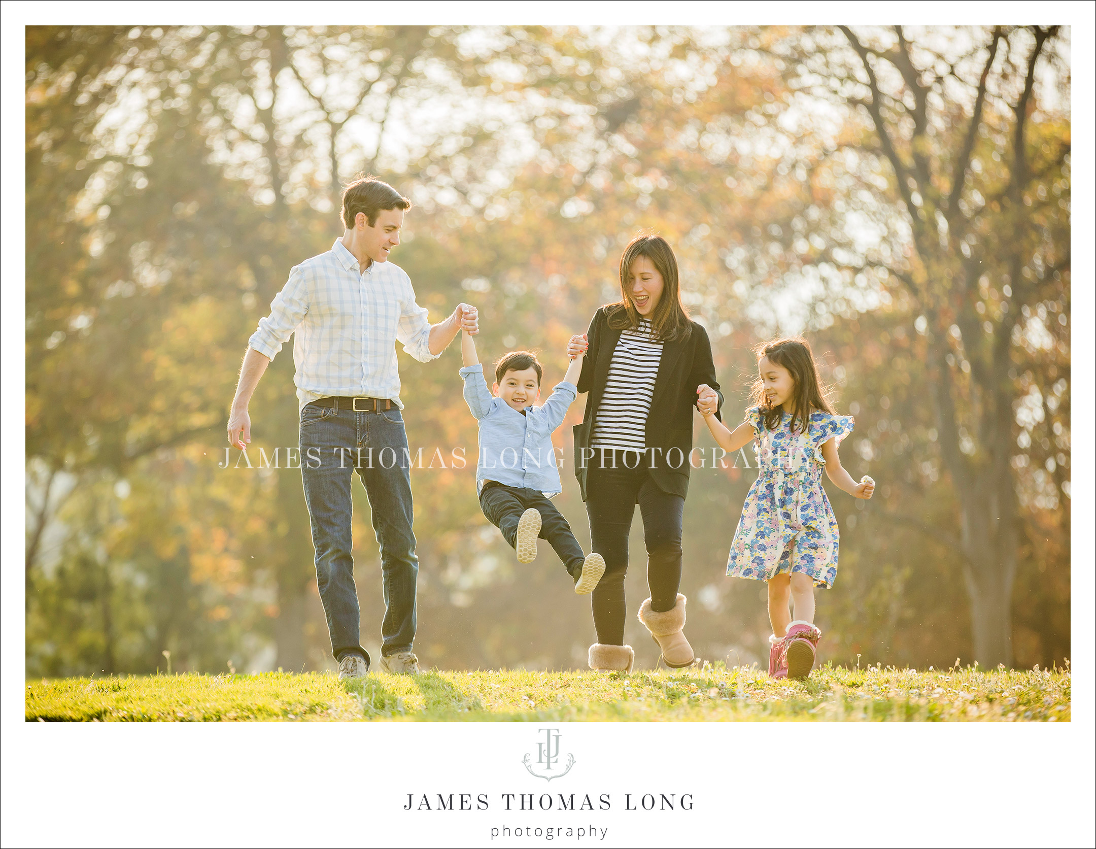 Family Photography session by Seattle WA Family Photographer James Thomas Long Photography