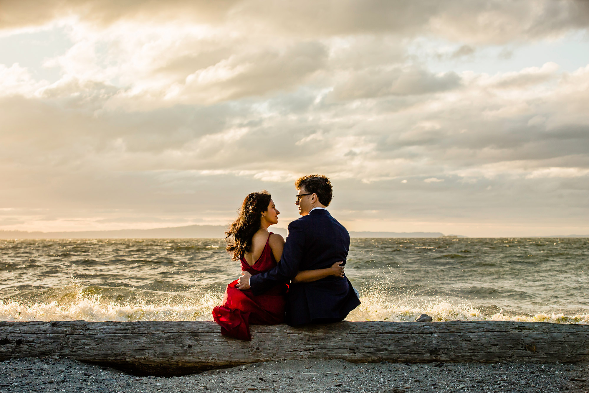 Seattle-WA-Wedding-Photographer-James-Thomas-Long-Photography-Carkeek-Park-Engagement