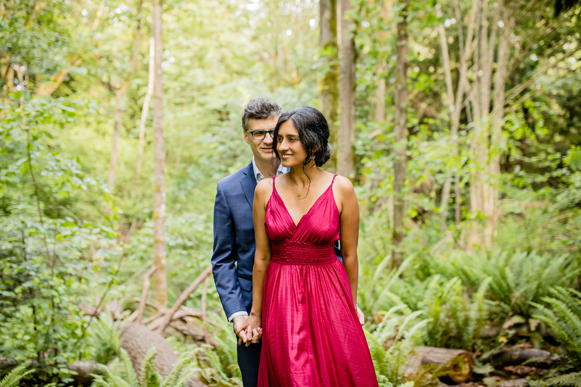 Seattle-WA-Wedding-Photographer-James-Thomas-Long-Photography-Carkeek-Park-Engagement