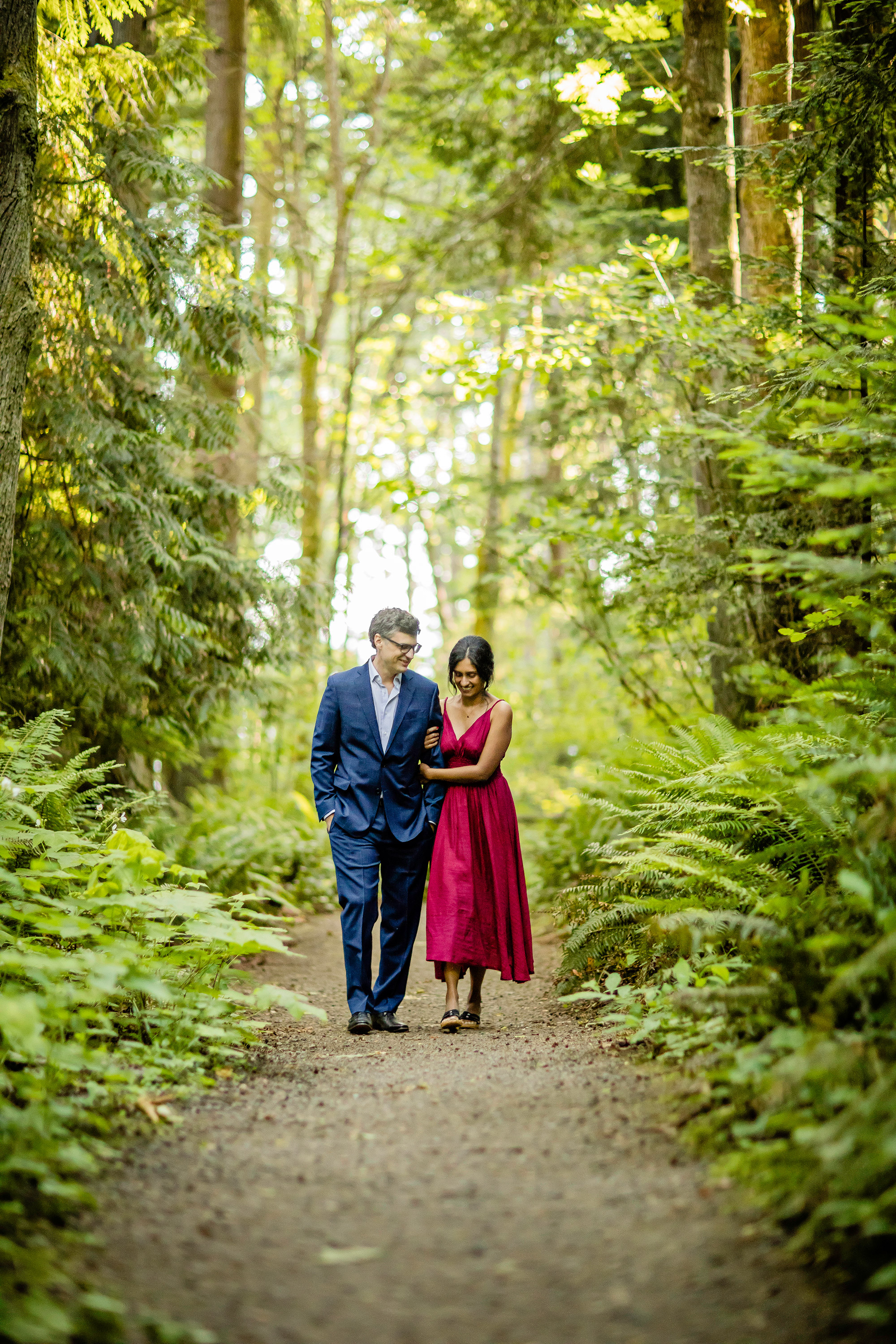 Seattle-WA-Wedding-Photographer-James-Thomas-Long-Photography-Carkeek-Park-Engagement