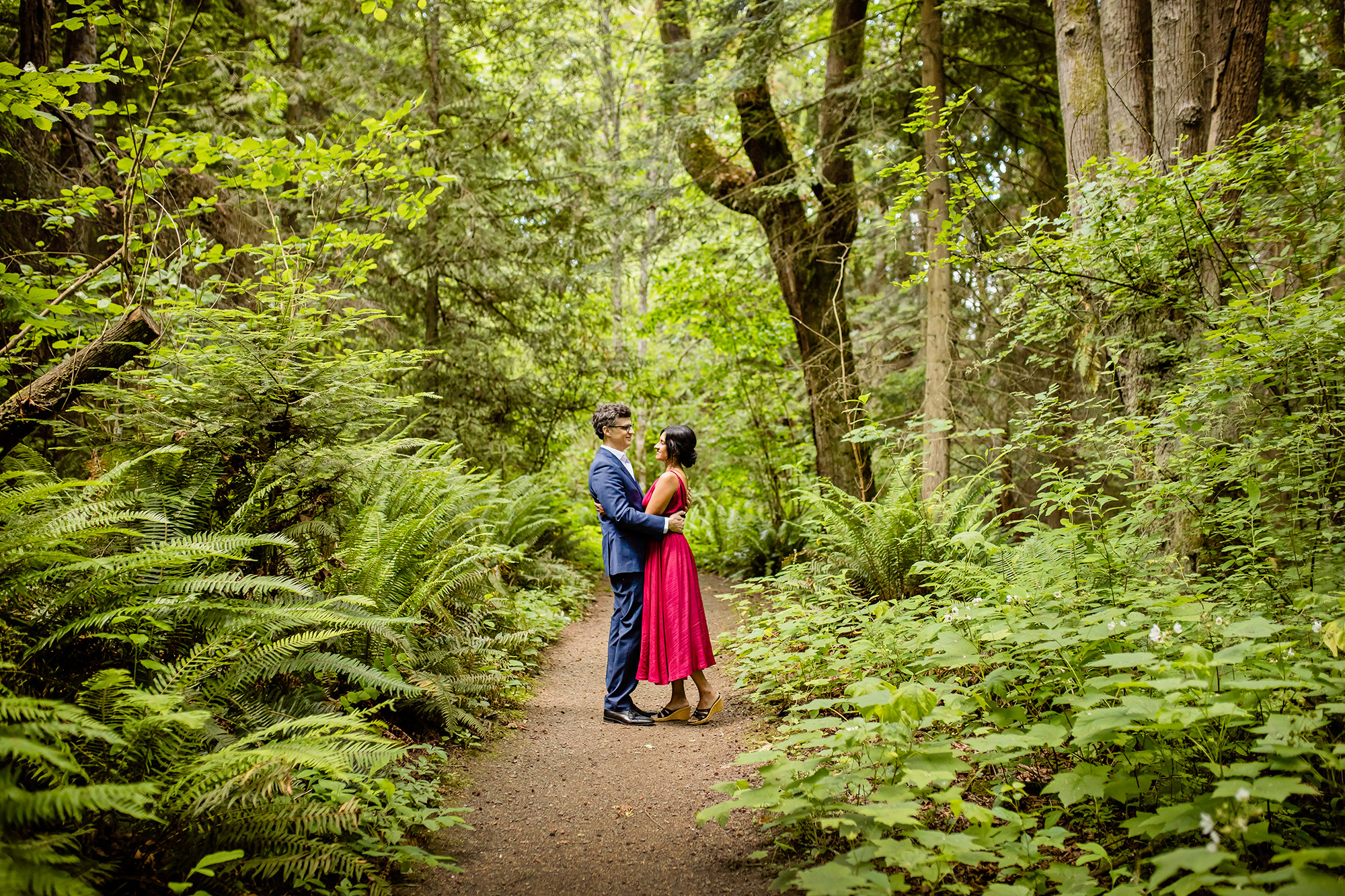 Seattle-WA-Wedding-Photographer-James-Thomas-Long-Photography-Carkeek-Park-Engagement