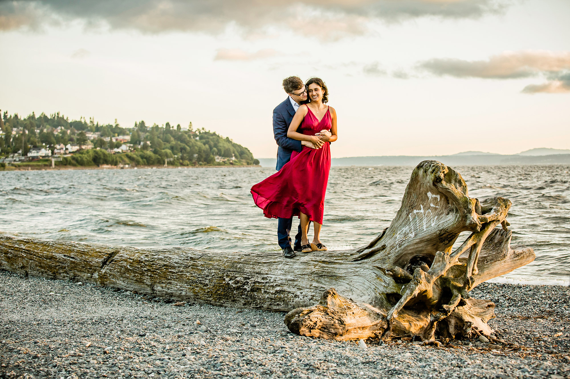 Seattle-WA-Wedding-Photographer-James-Thomas-Long-Photography-Carkeek-Park-Engagement