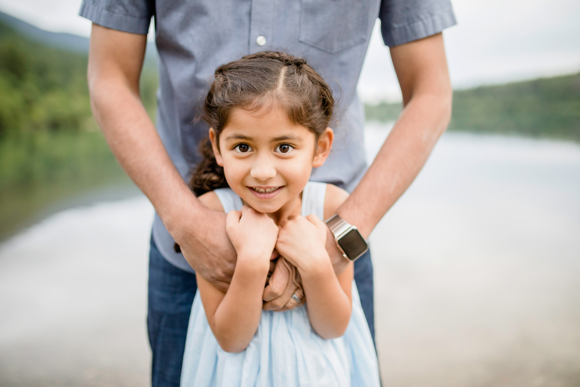 Rattlesnake Lake family of five session by Snoqualmie family photographer James Thomas Long Photography