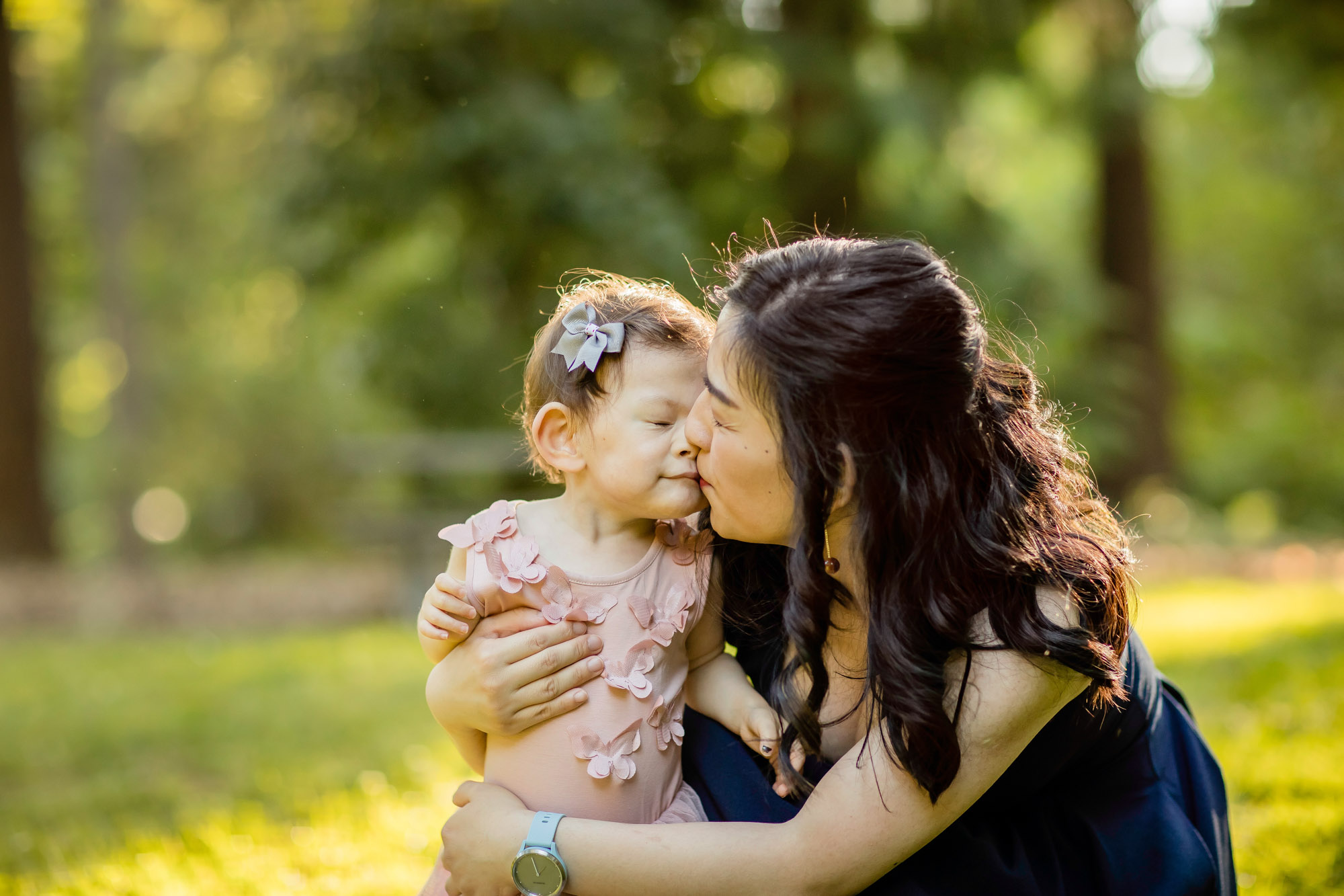 Seattle outdoor family photography session by James Thomas Long Photography