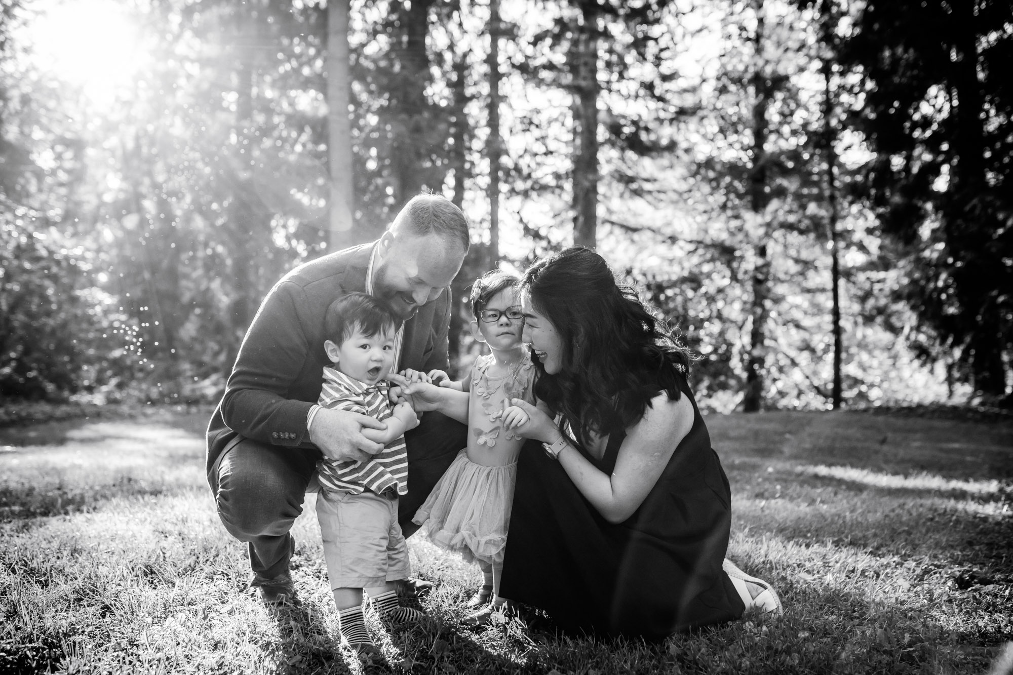 Seattle outdoor family photography session by James Thomas Long Photography