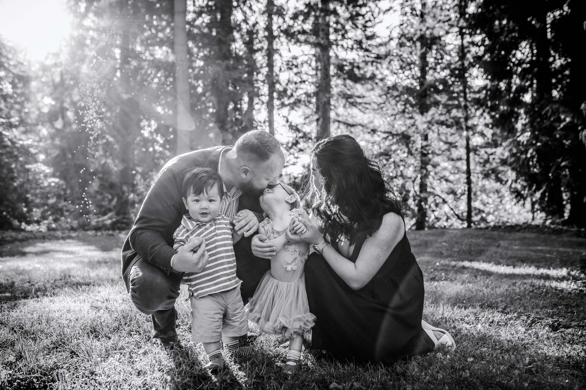 Seattle outdoor family photography session by James Thomas Long Photography