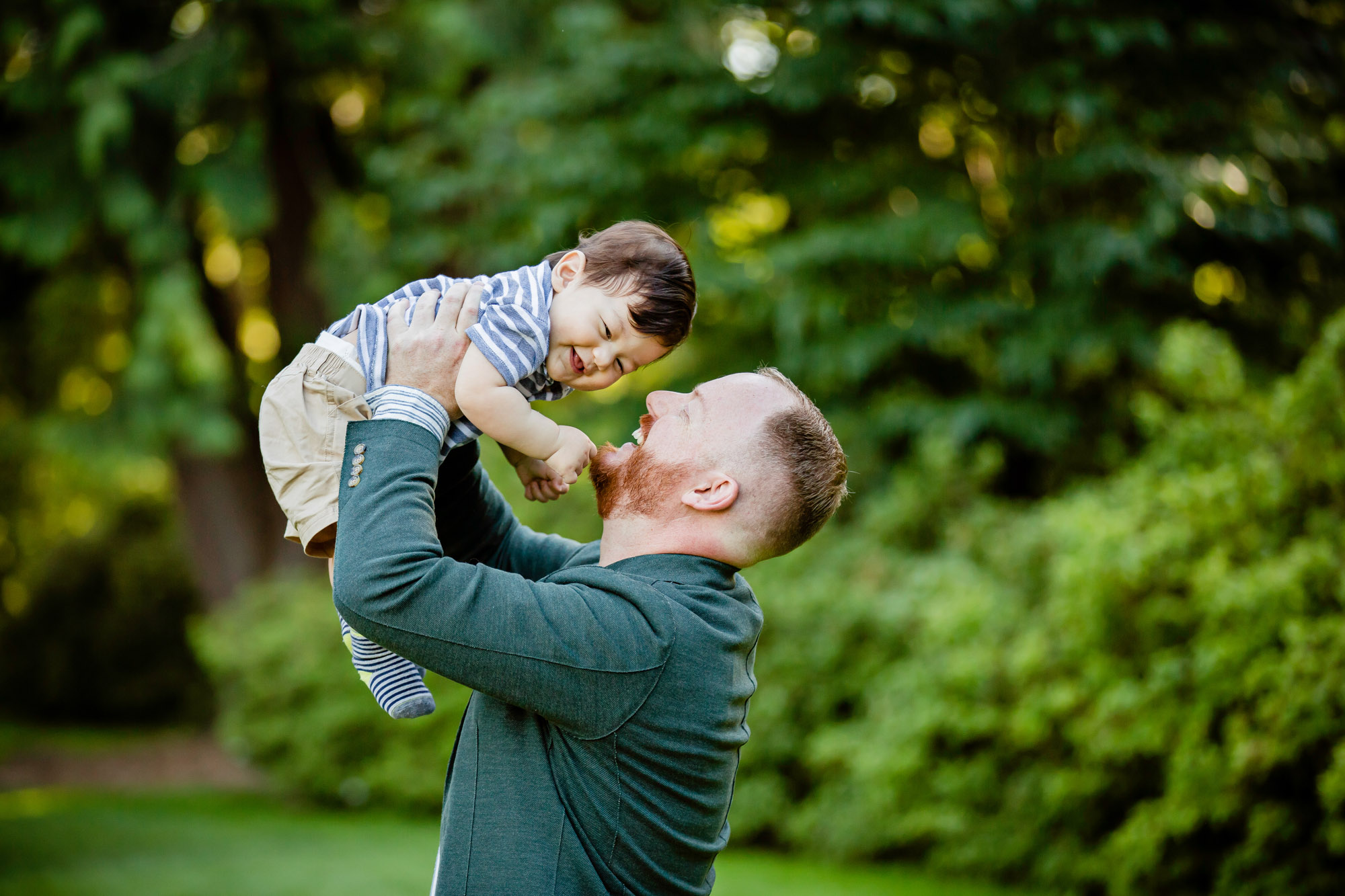 Seattle outdoor family photography session by James Thomas Long Photography