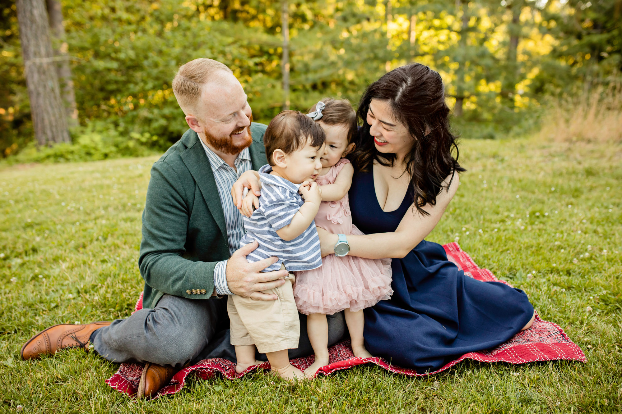 Seattle outdoor family photography session by James Thomas Long Photography