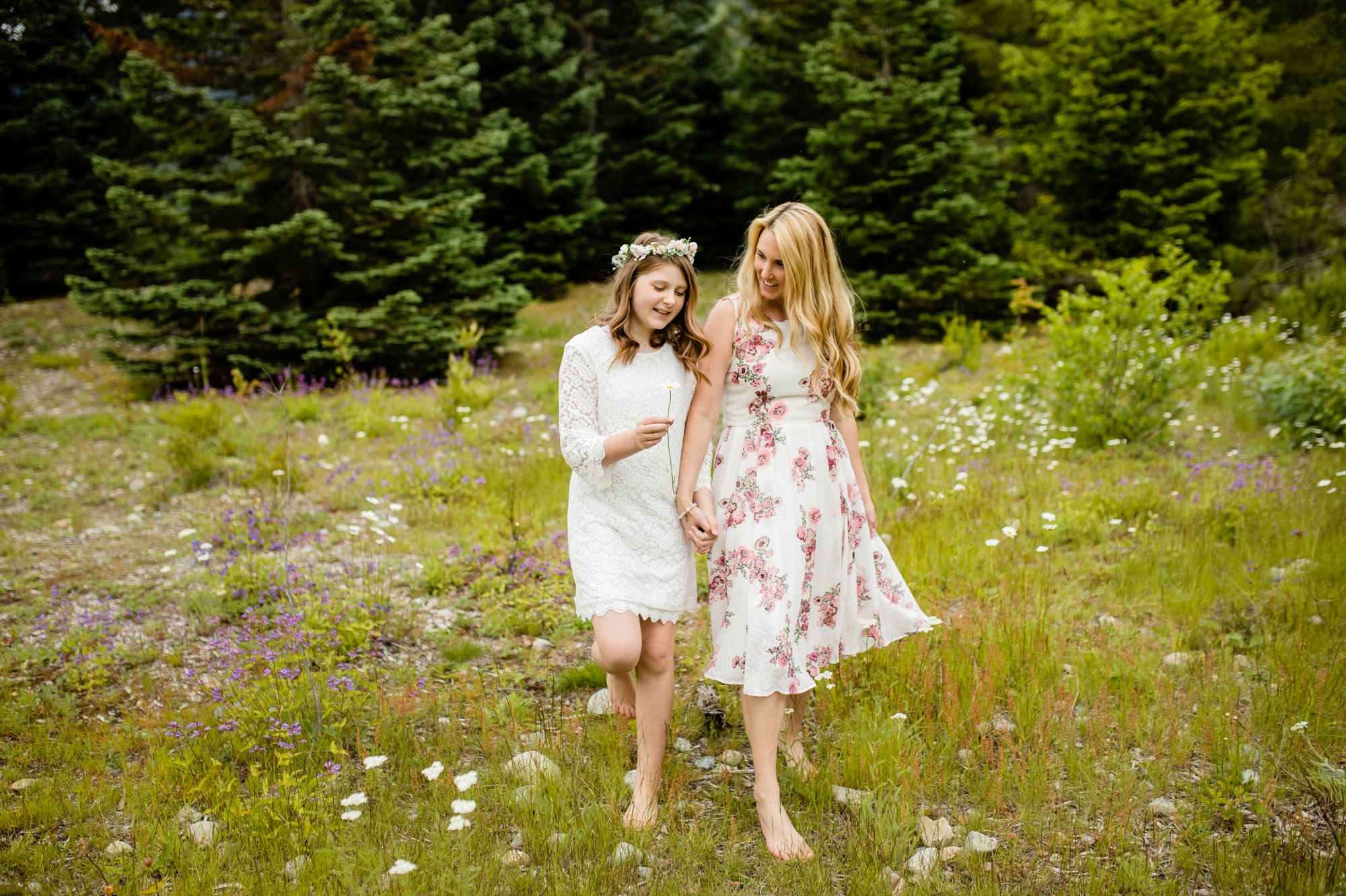 Mother and daughter session at Snoqualmie Pass by James Thomas Long Photography