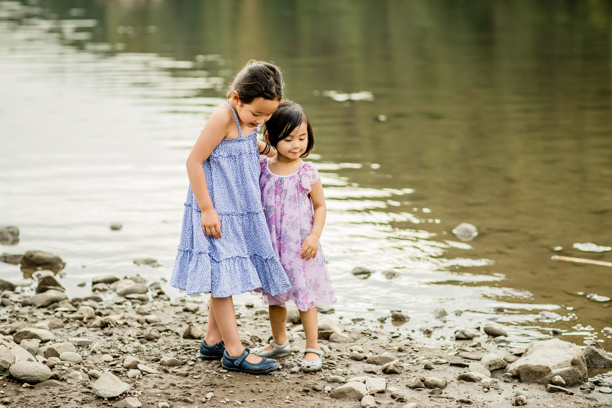 Snoqualmie Valley family photography session at Rattlesnake Lake by James Thomas Long Photography