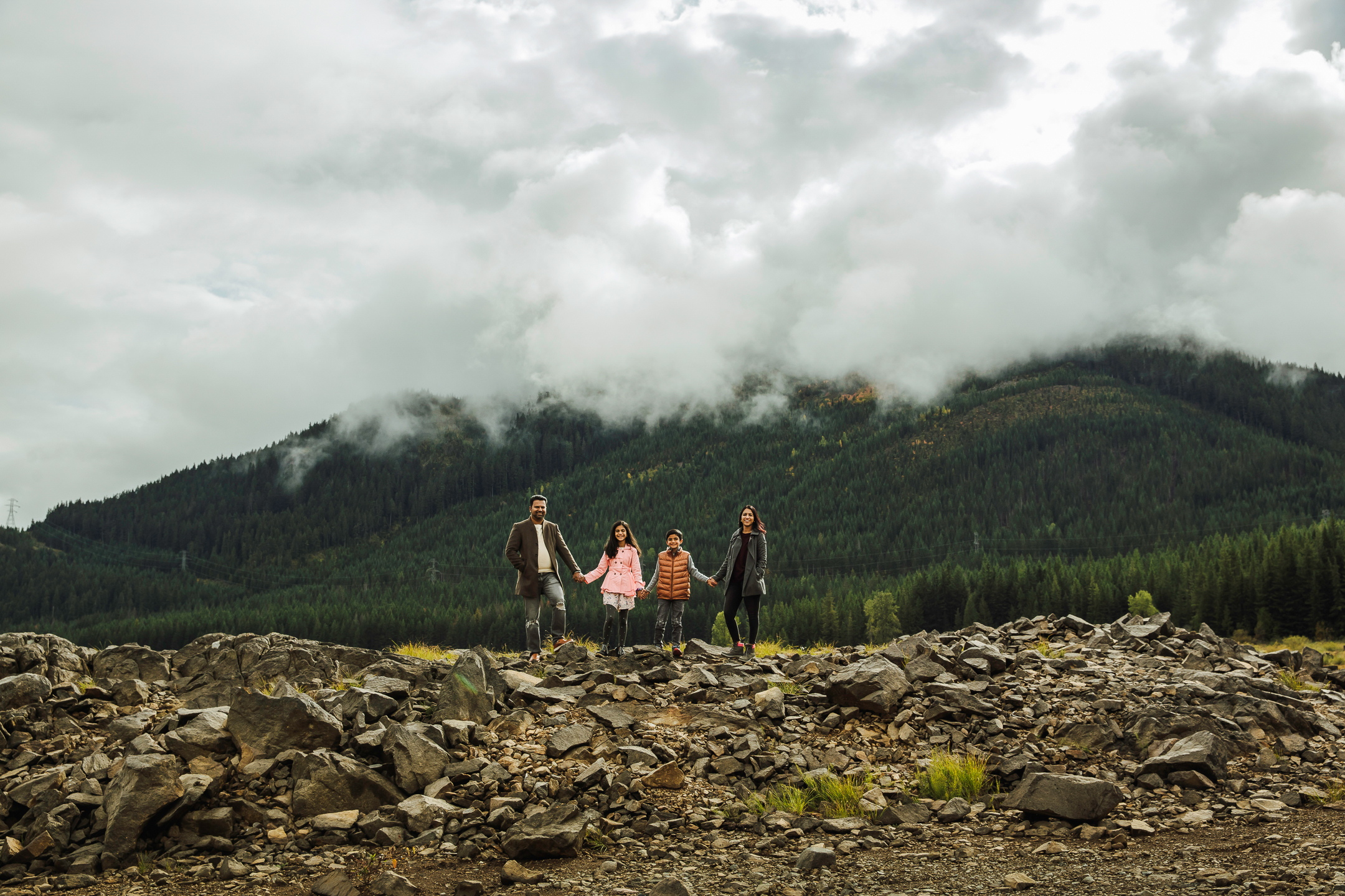 Family photography session at Snoqualmie Pass by Snoqualmie Family Photographer James Thomas Long Photography