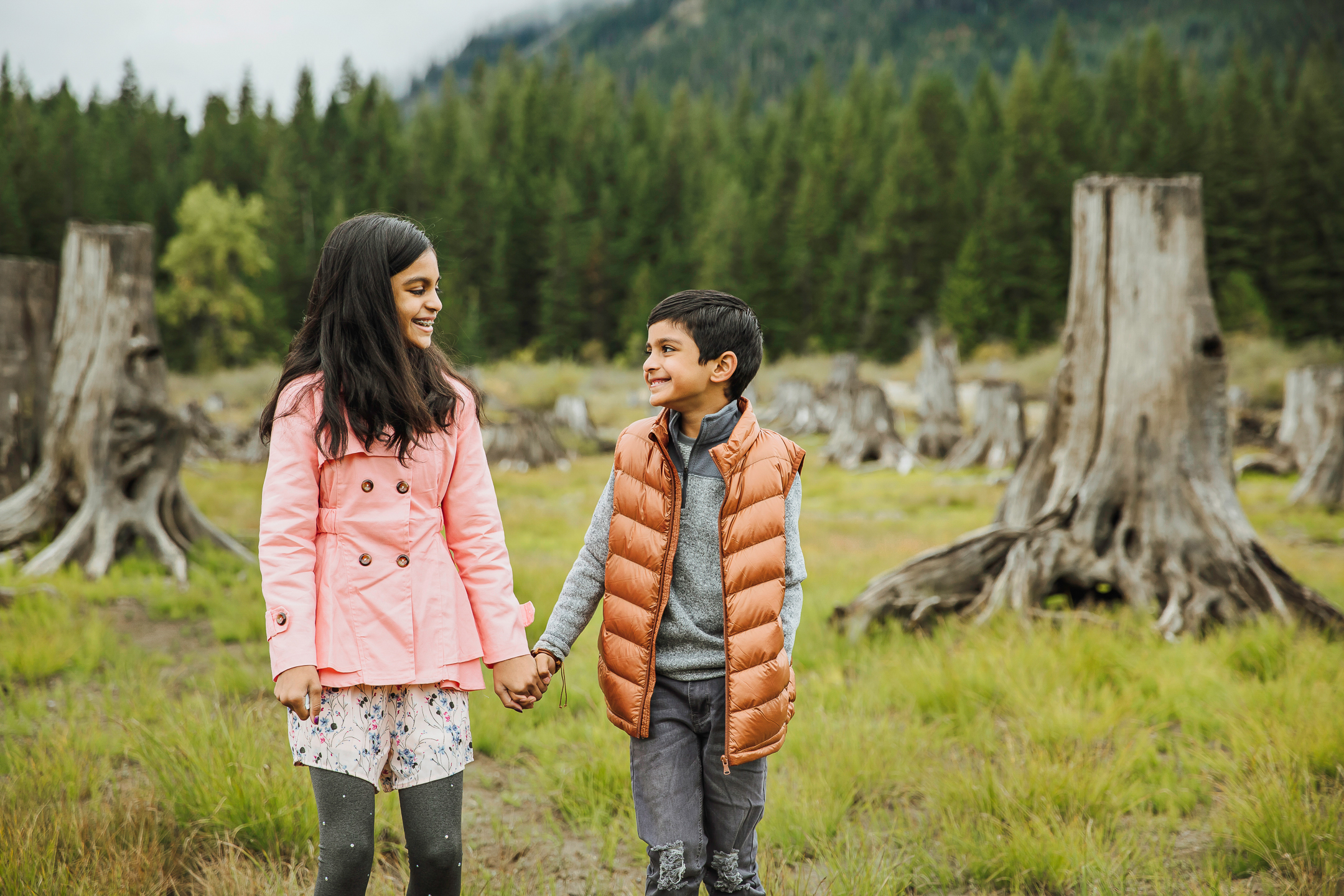 Family photography session at Snoqualmie Pass by Snoqualmie Family Photographer James Thomas Long Photography