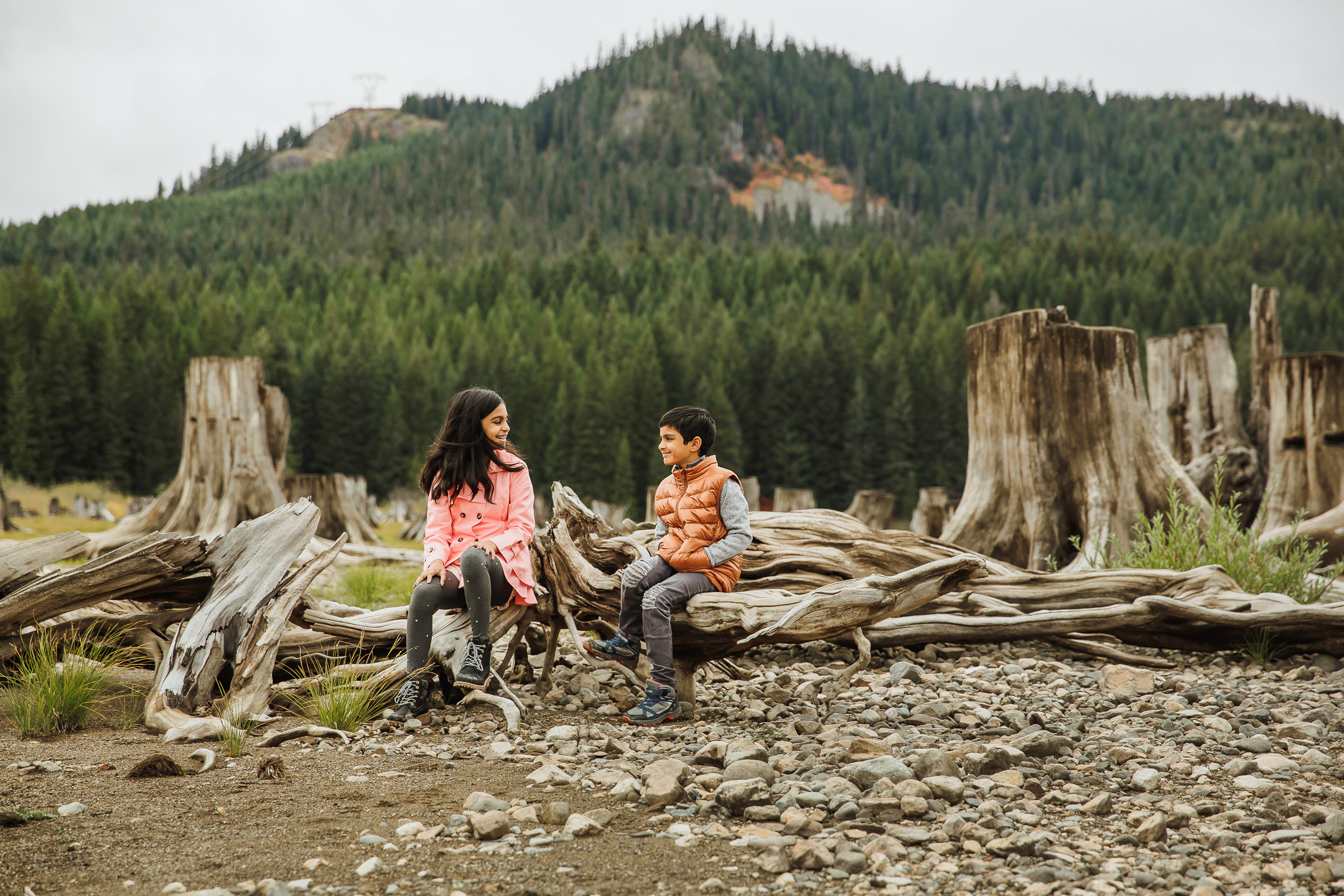 Family photography session at Snoqualmie Pass by Snoqualmie Family Photographer James Thomas Long Photography