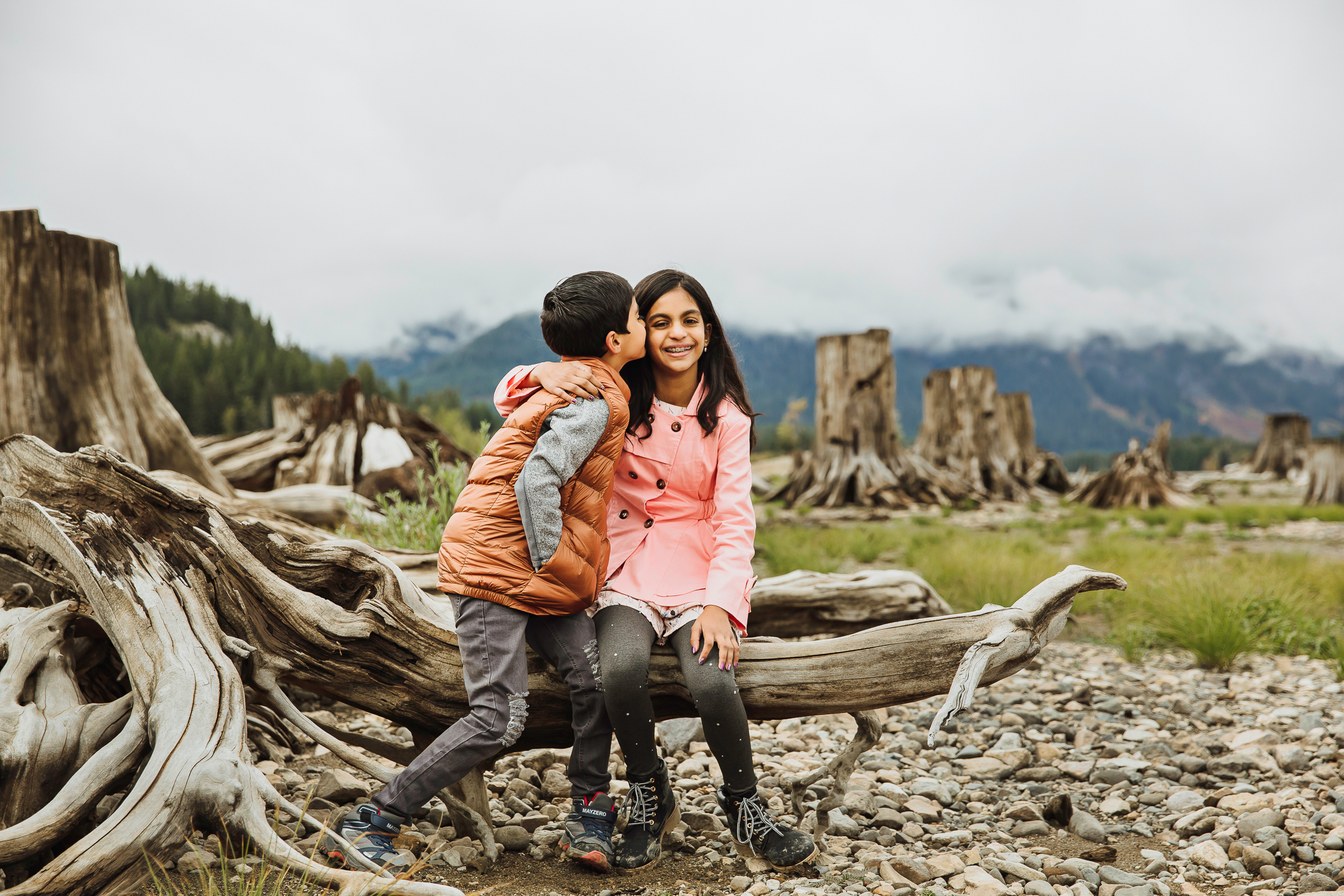 Family photography session at Snoqualmie Pass by Snoqualmie Family Photographer James Thomas Long Photography