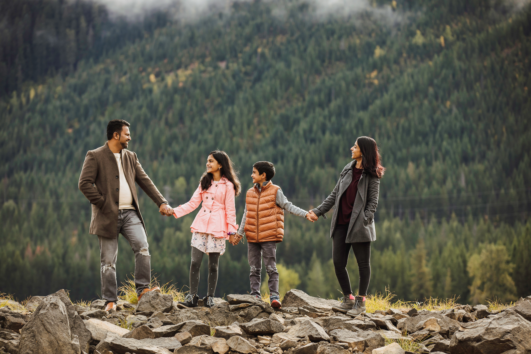 Family photography session at Snoqualmie Pass by Snoqualmie Family Photographer James Thomas Long Photography