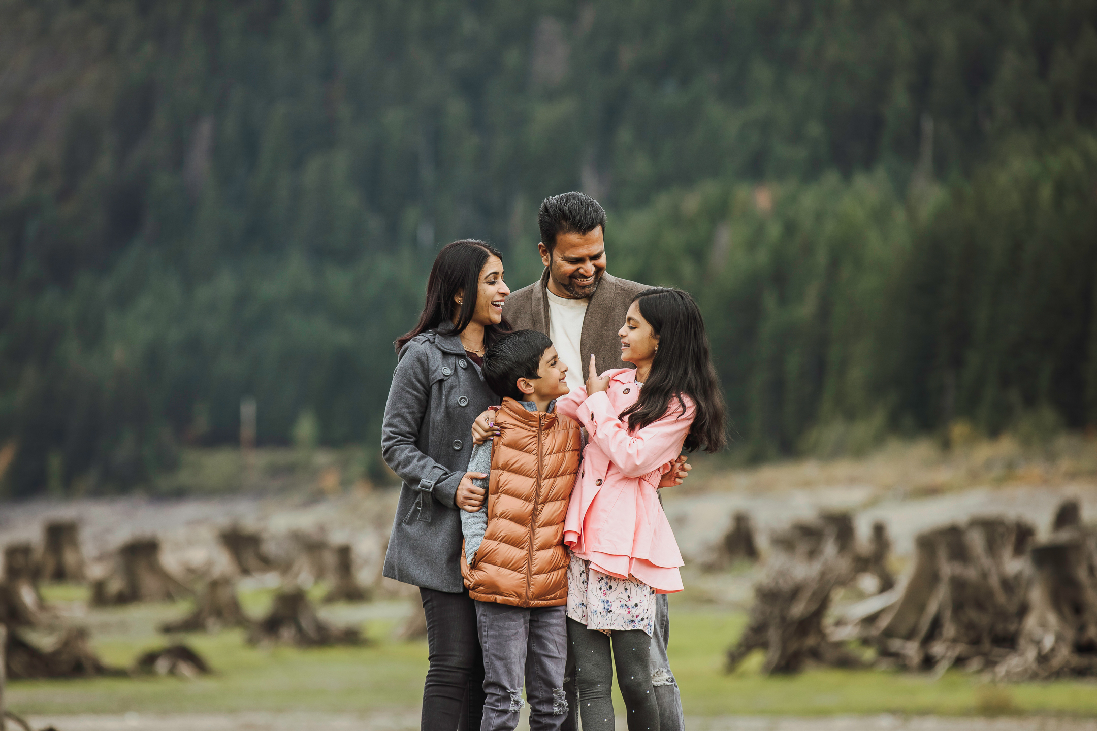 Family photography session at Snoqualmie Pass by Snoqualmie Family Photographer James Thomas Long Photography