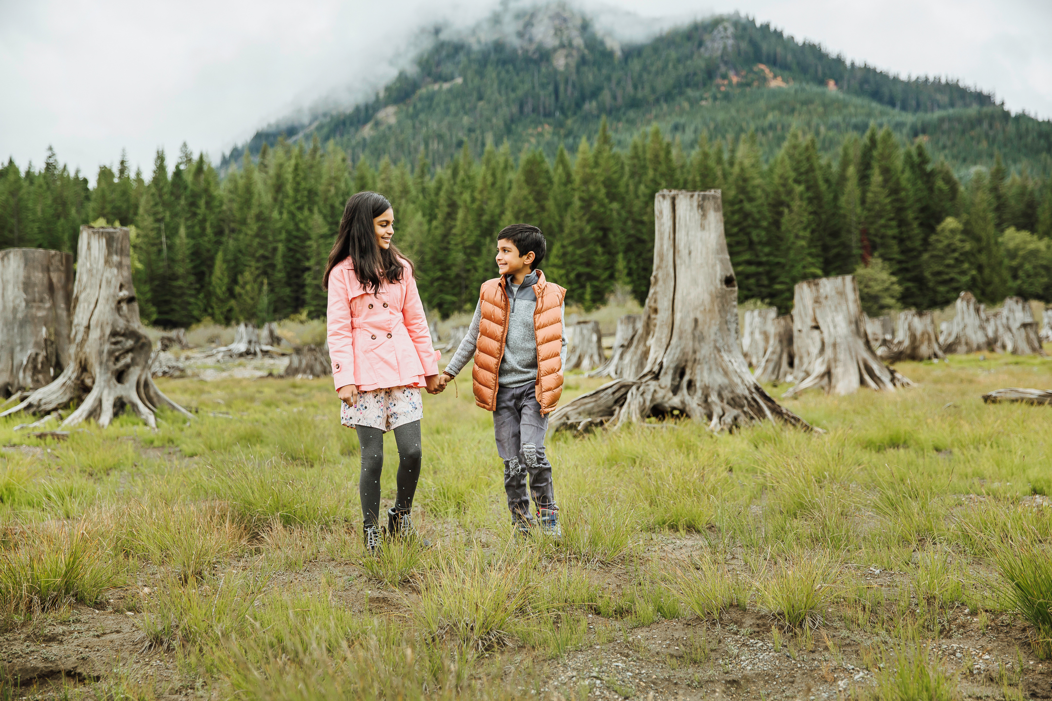 Family photography session at Snoqualmie Pass by Snoqualmie Family Photographer James Thomas Long Photography