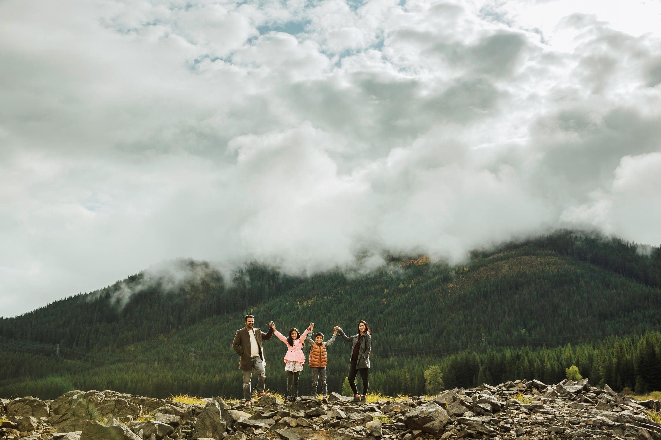 Family photography session at Snoqualmie Pass by Snoqualmie Family Photographer James Thomas Long Photography