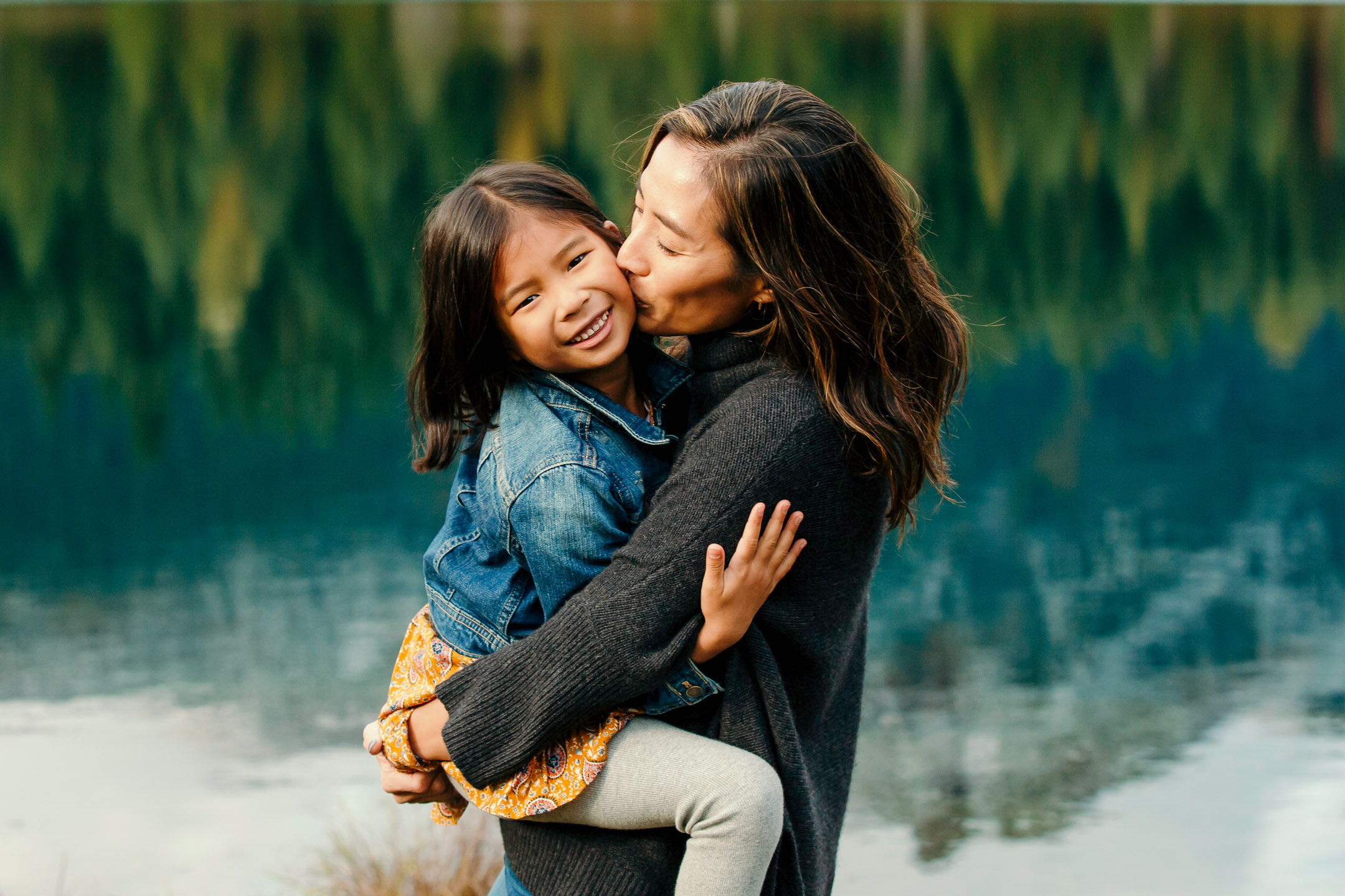 Family photography session at Snoqualmie Pass in the mountains by Snoqualmie Family Photographer James Thomas Long Photography