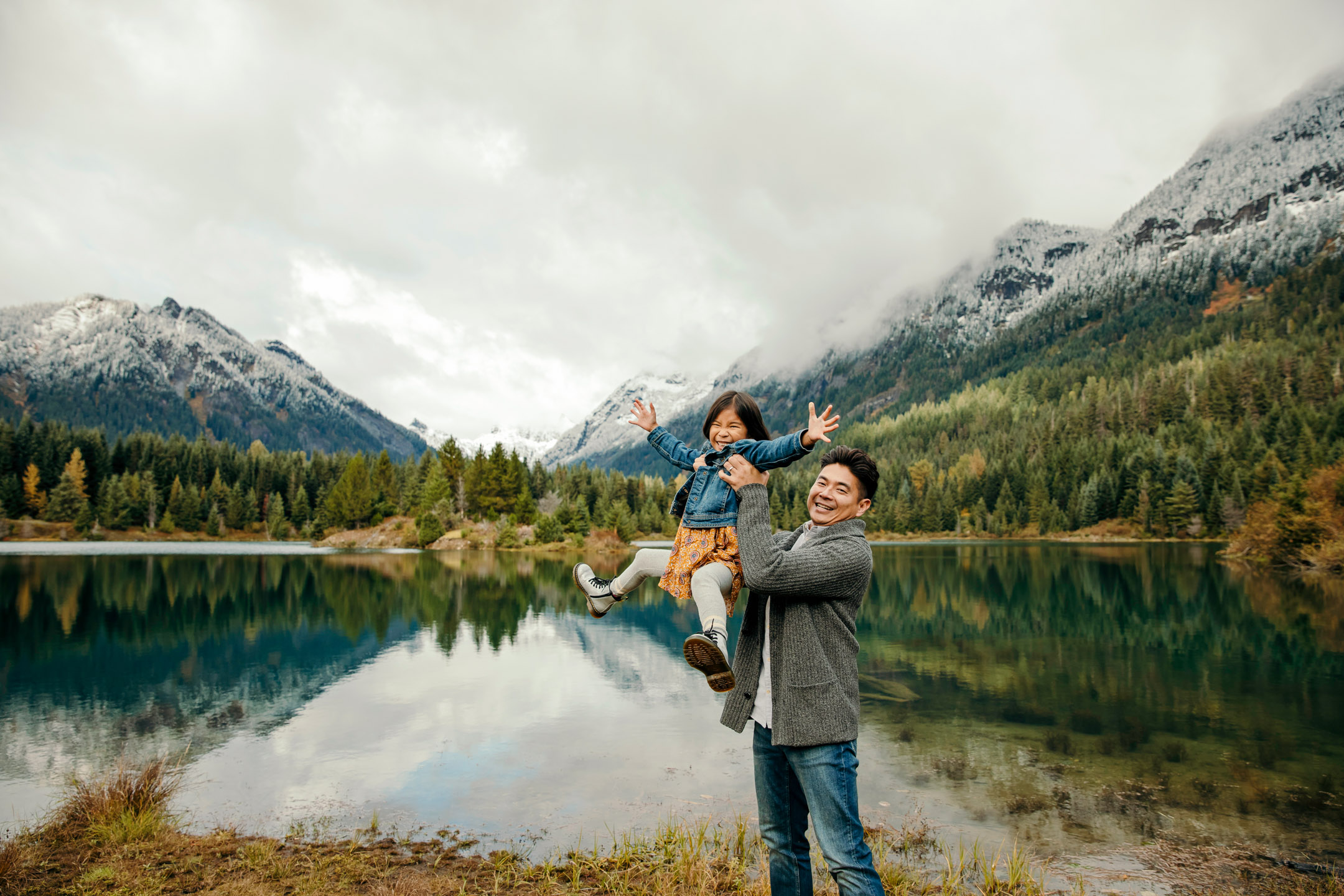 Family photography session at Snoqualmie Pass in the mountains by Snoqualmie Family Photographer James Thomas Long Photography