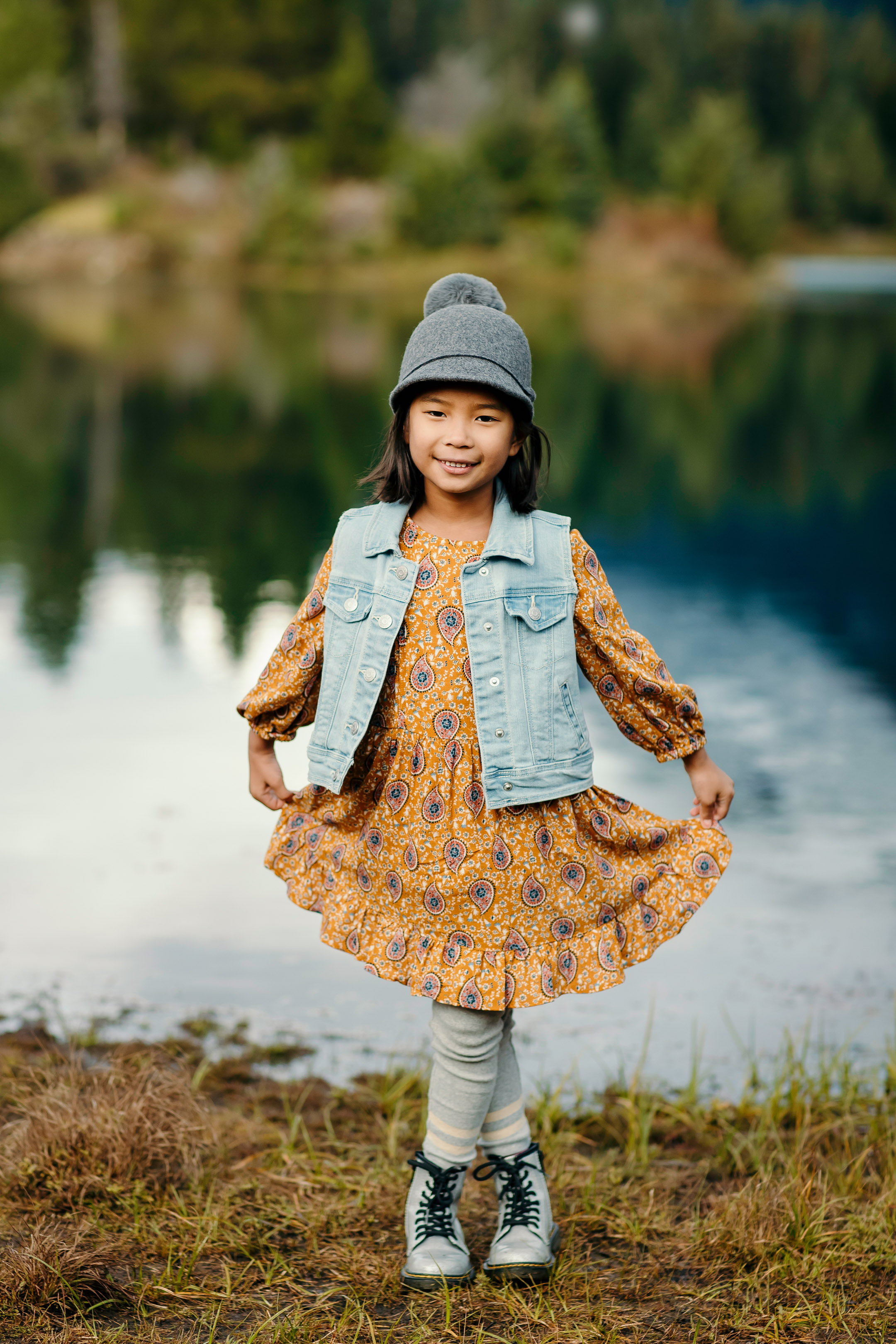 Family photography session at Snoqualmie Pass in the mountains by Snoqualmie Family Photographer James Thomas Long Photography