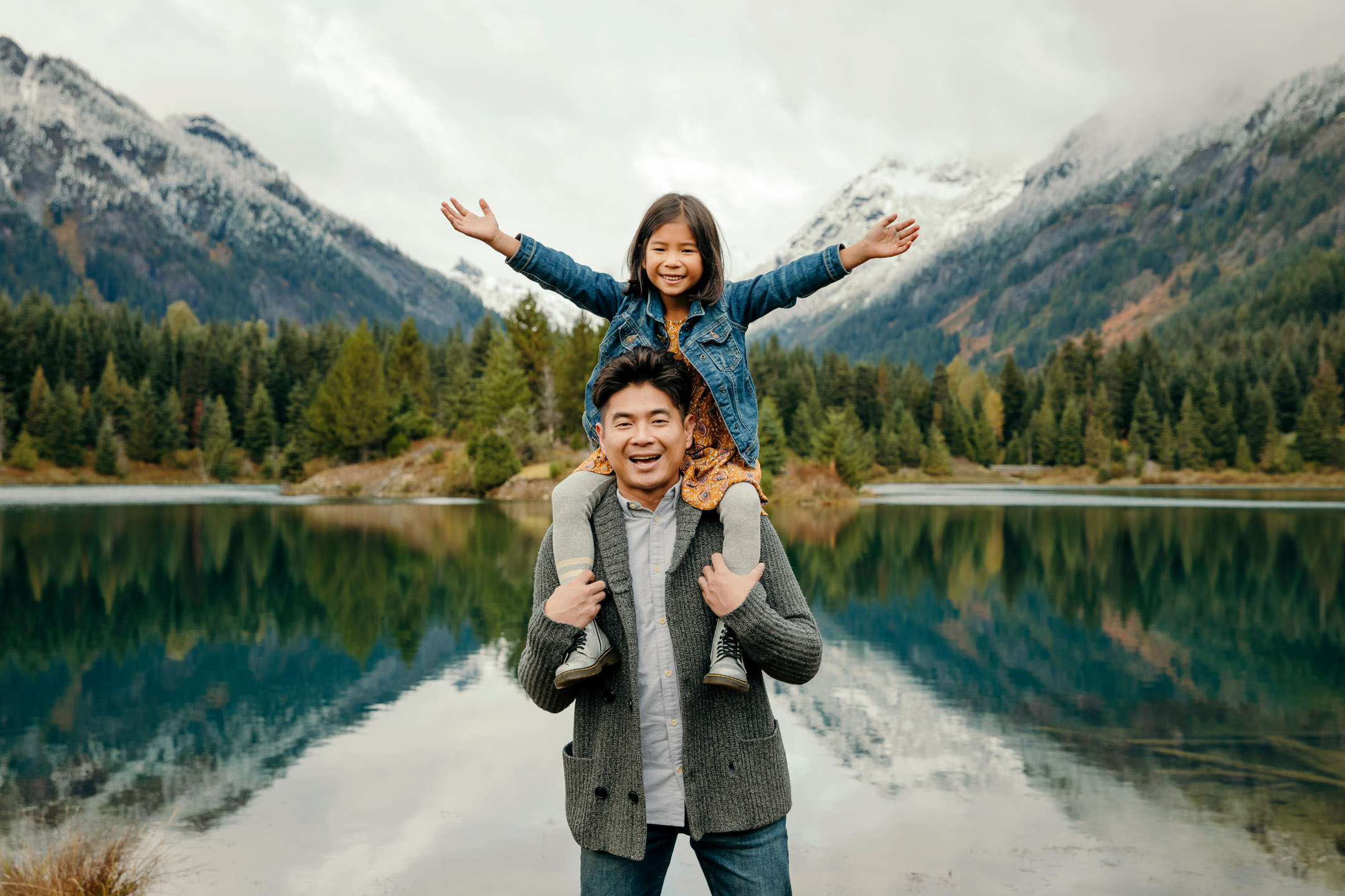 Family photography session at Snoqualmie Pass in the mountains by Snoqualmie Family Photographer James Thomas Long Photography