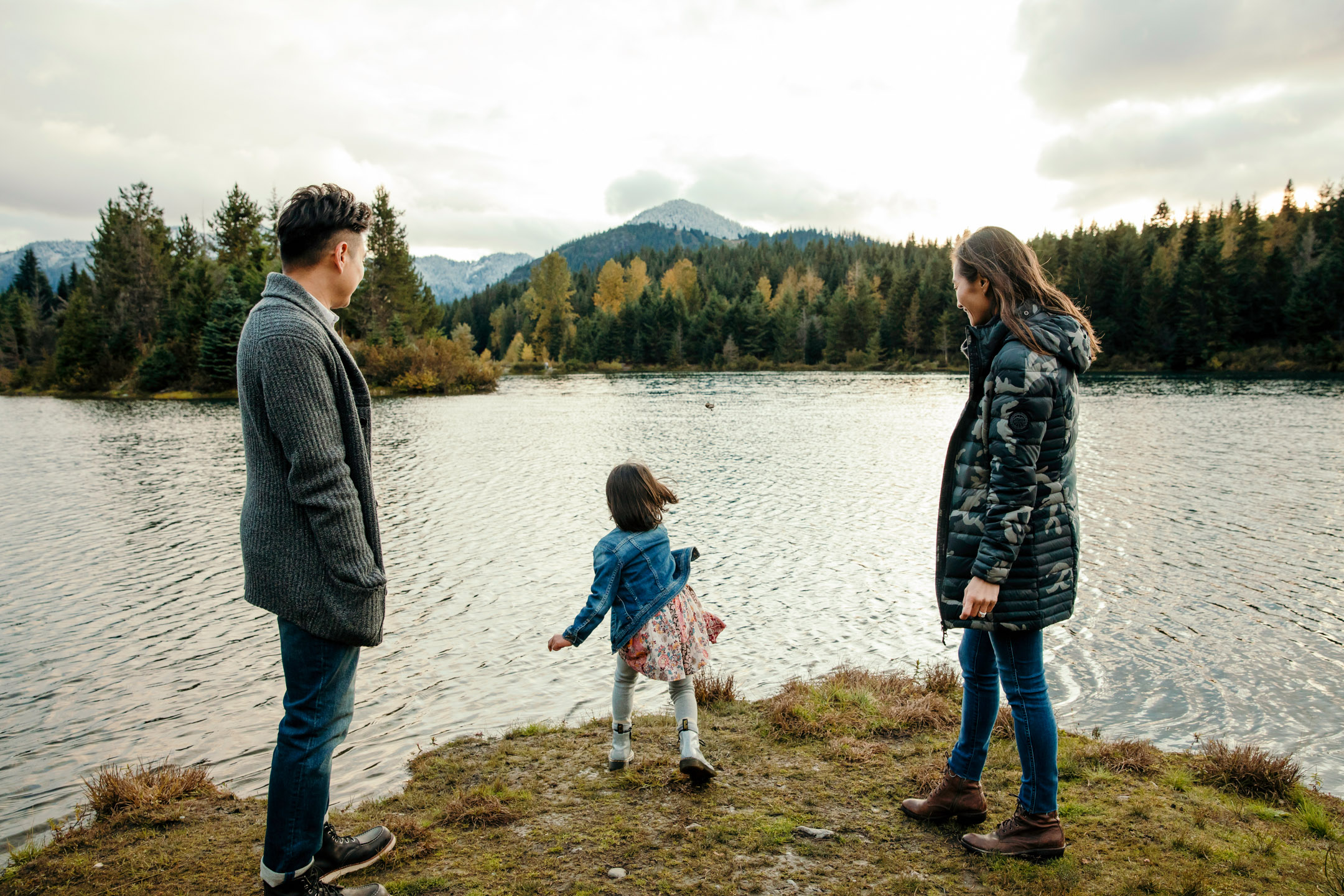 Family photography session at Snoqualmie Pass in the mountains by Snoqualmie Family Photographer James Thomas Long Photography