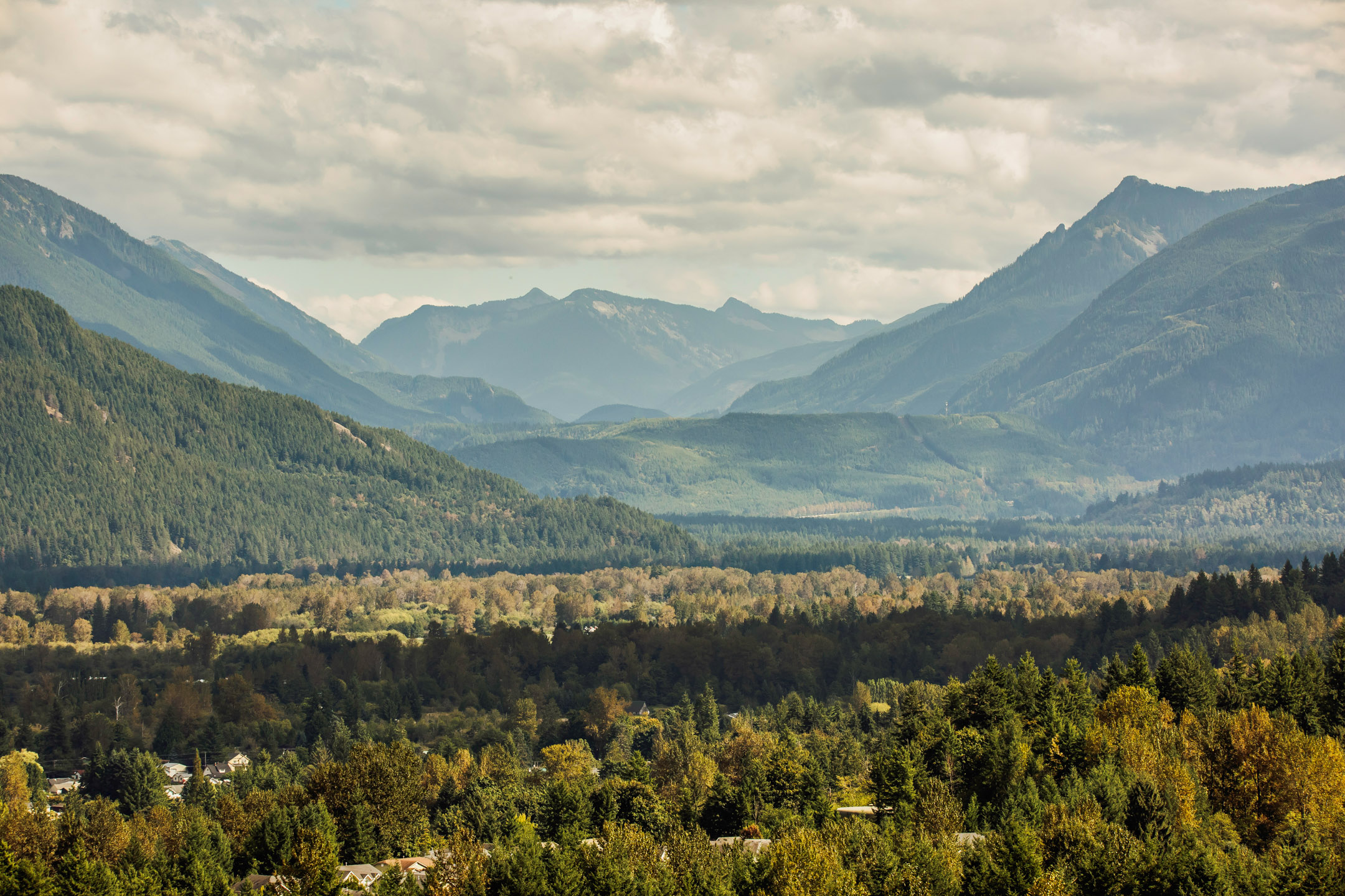 The Club at Snoqualmie Ridge wedding by James Thomas Long Photography