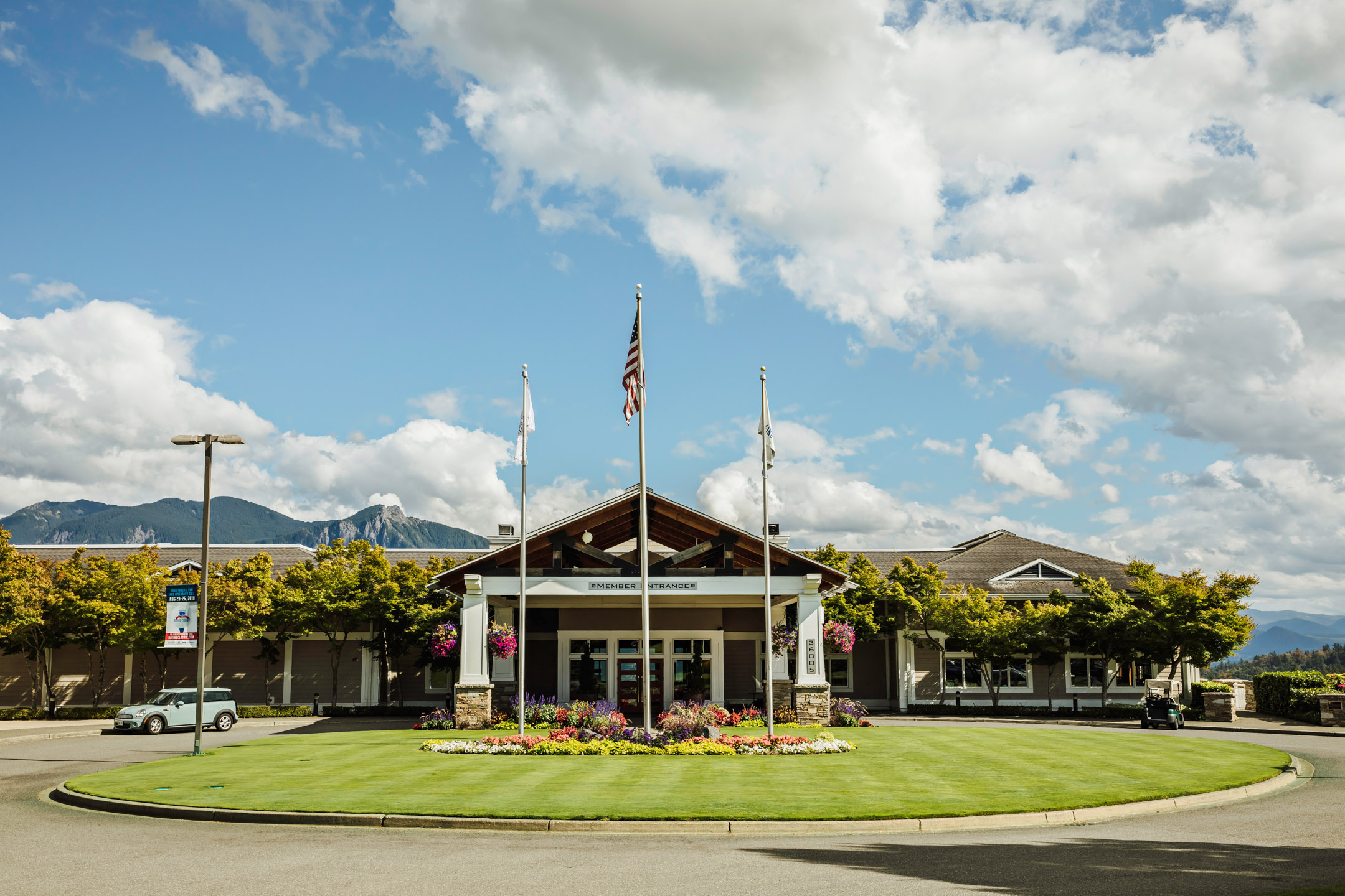 The Club at Snoqualmie Ridge wedding by James Thomas Long Photography