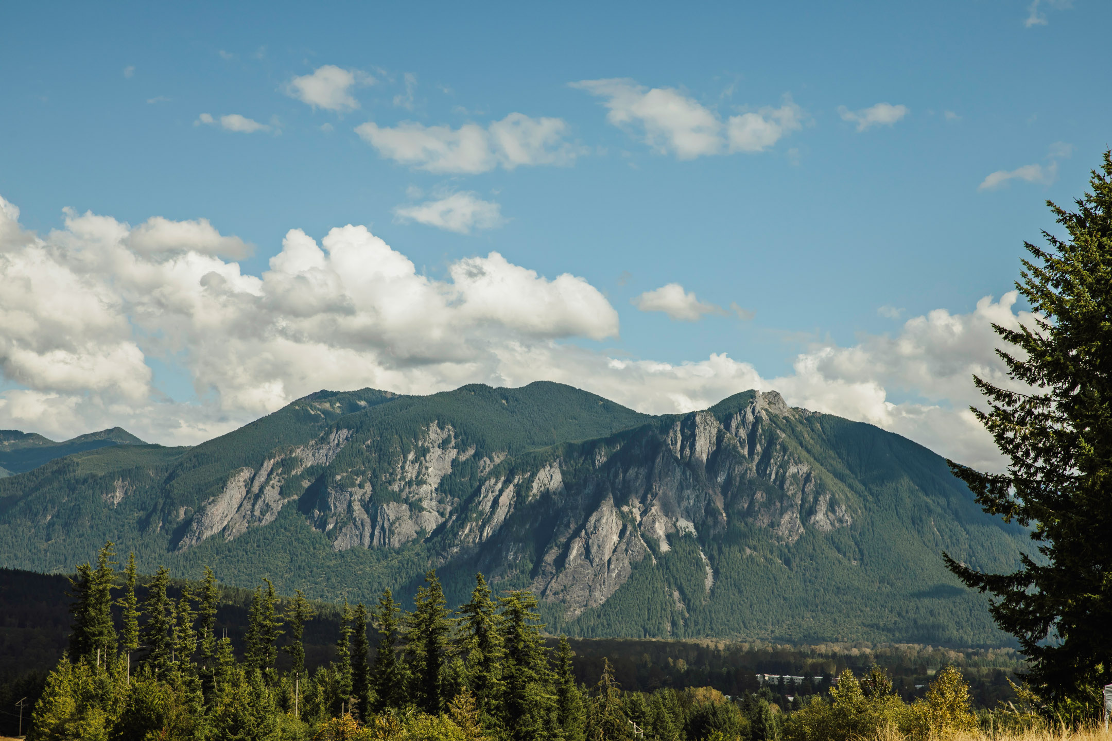 The Club at Snoqualmie Ridge wedding by James Thomas Long Photography