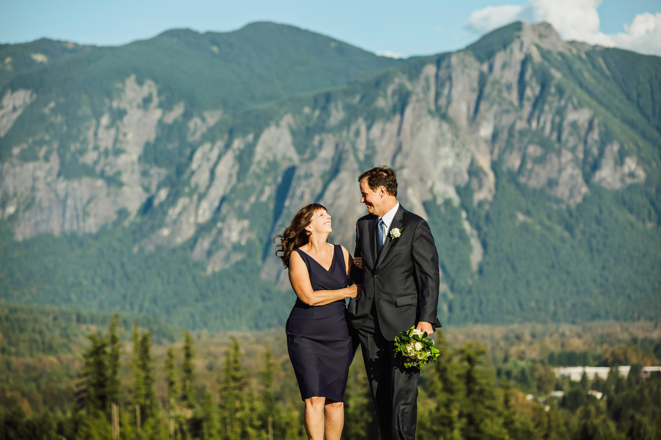 The Club at Snoqualmie Ridge wedding by James Thomas Long Photography