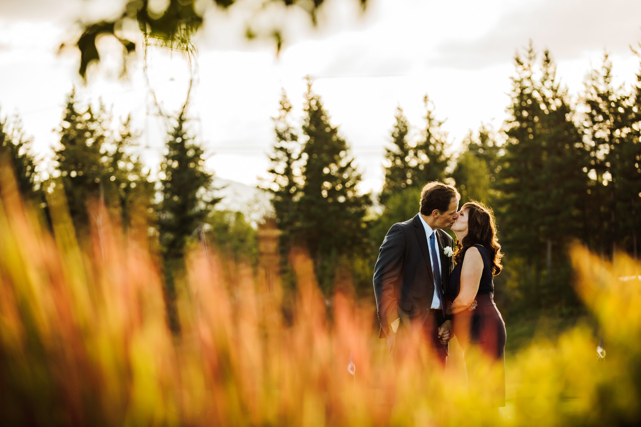 The Club at Snoqualmie Ridge wedding by James Thomas Long Photography