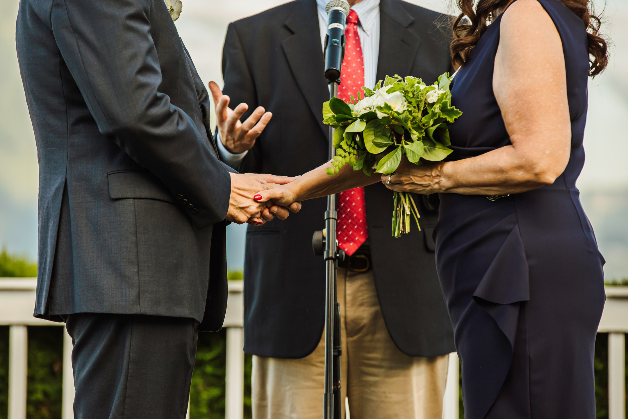 The Club at Snoqualmie Ridge wedding by James Thomas Long Photography