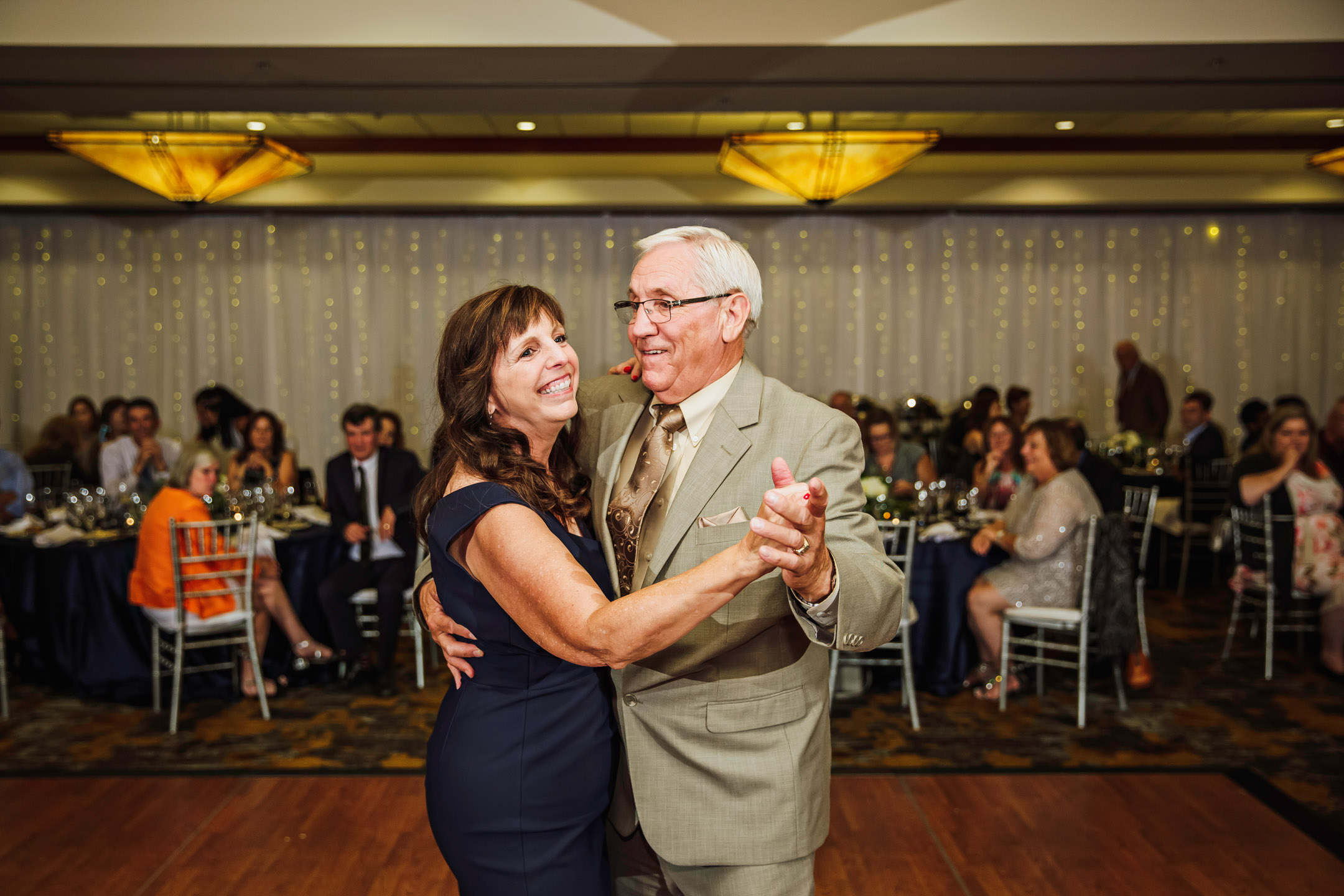 The Club at Snoqualmie Ridge wedding by James Thomas Long Photography