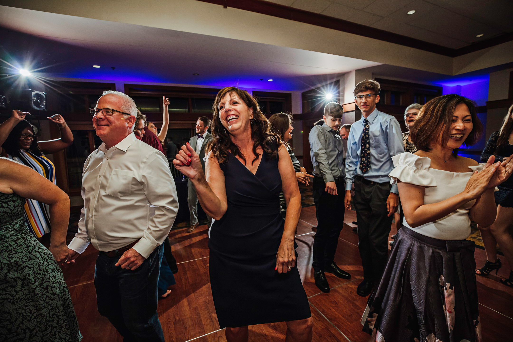 The Club at Snoqualmie Ridge wedding by James Thomas Long Photography