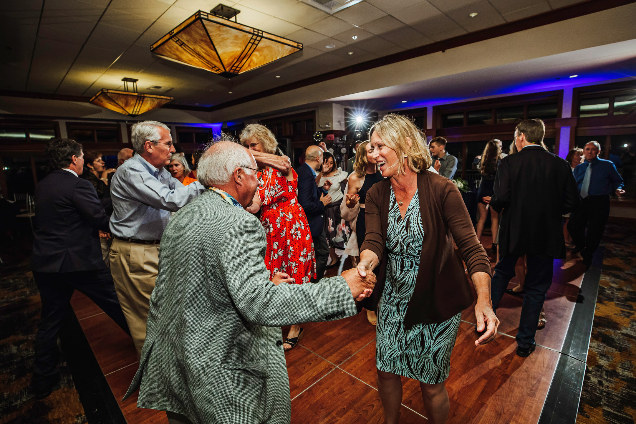 The Club at Snoqualmie Ridge wedding by James Thomas Long Photography