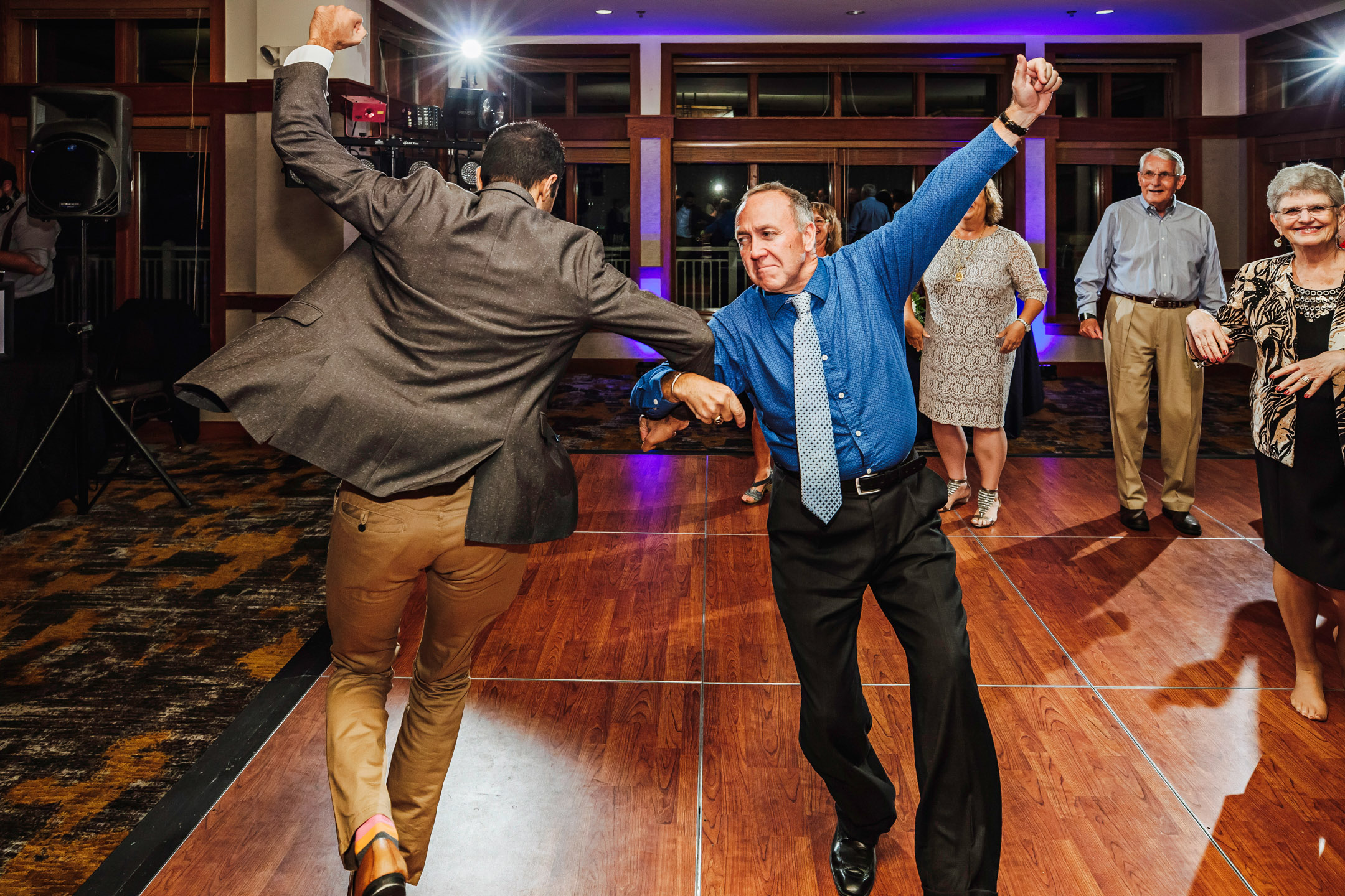 The Club at Snoqualmie Ridge wedding by James Thomas Long Photography