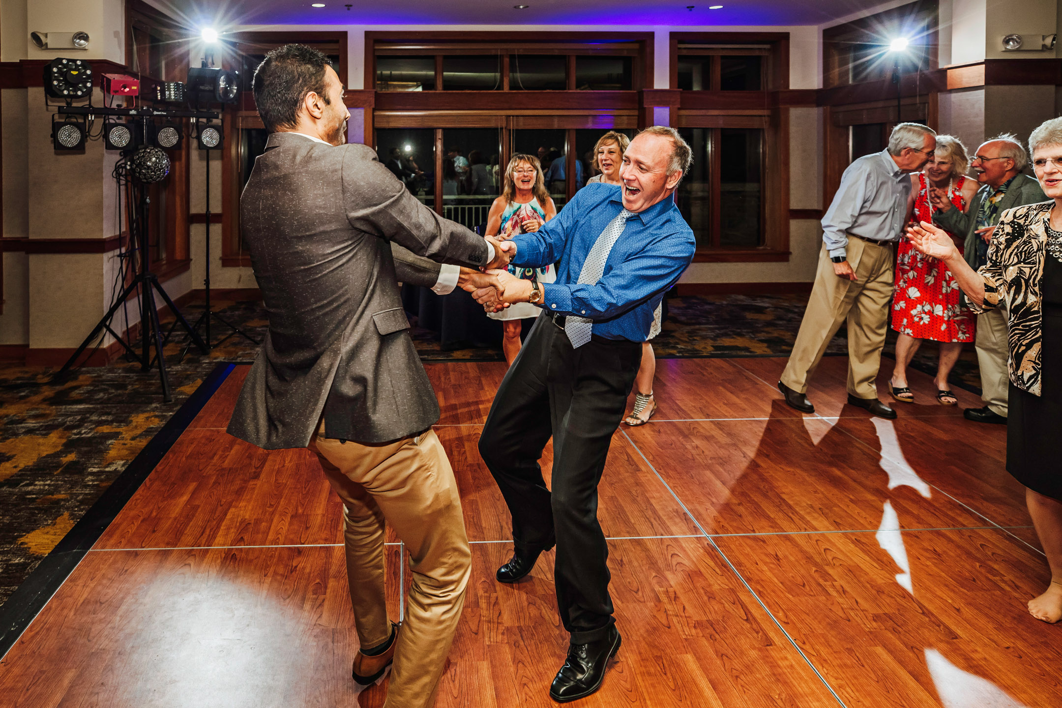 The Club at Snoqualmie Ridge wedding by James Thomas Long Photography