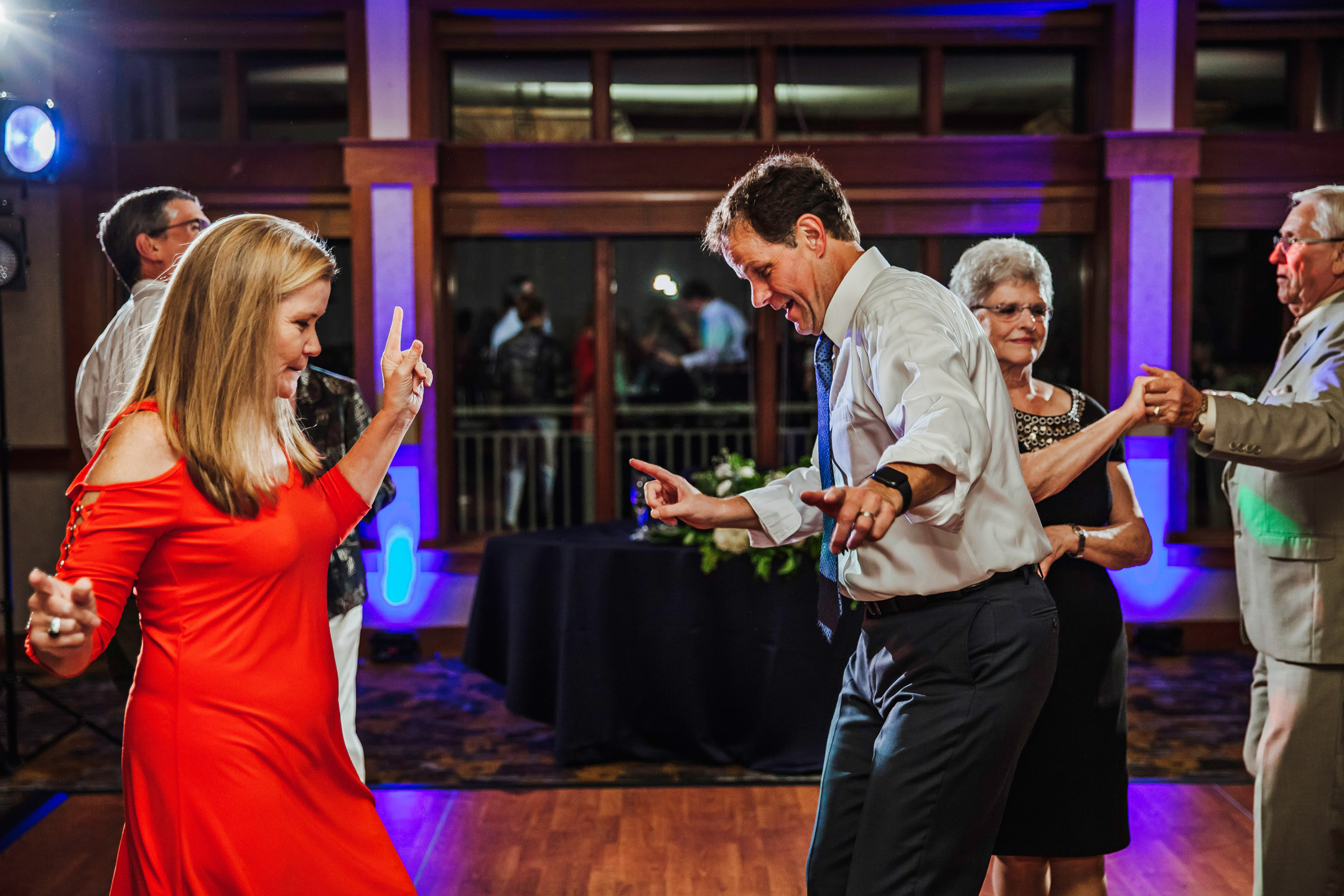 The Club at Snoqualmie Ridge wedding by James Thomas Long Photography