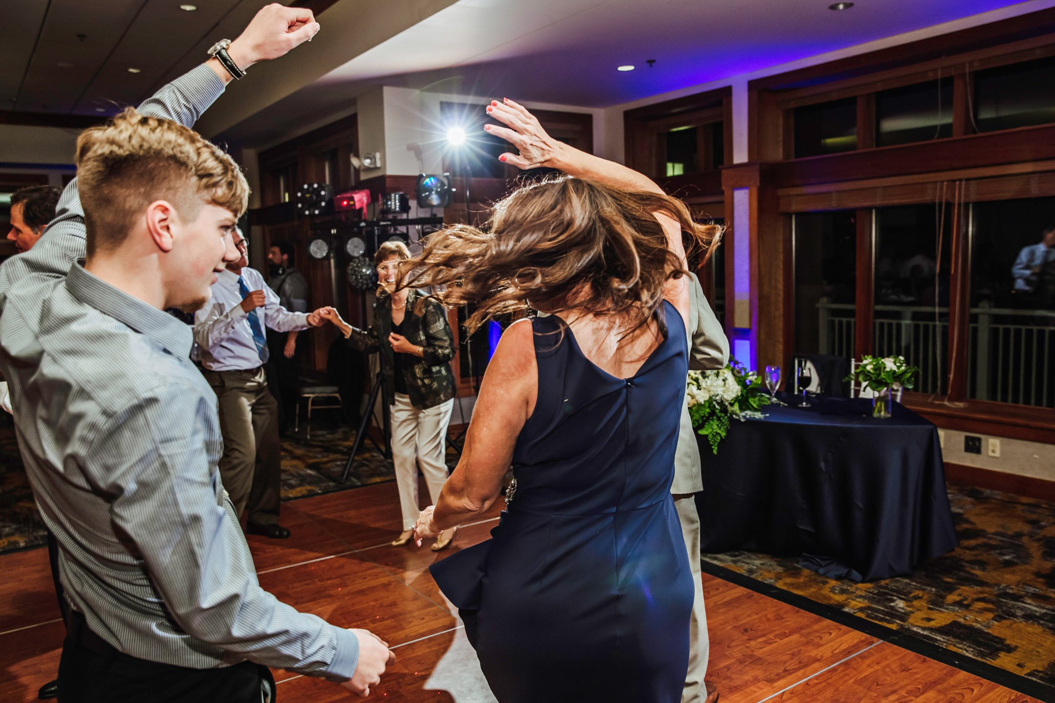 The Club at Snoqualmie Ridge wedding by James Thomas Long Photography